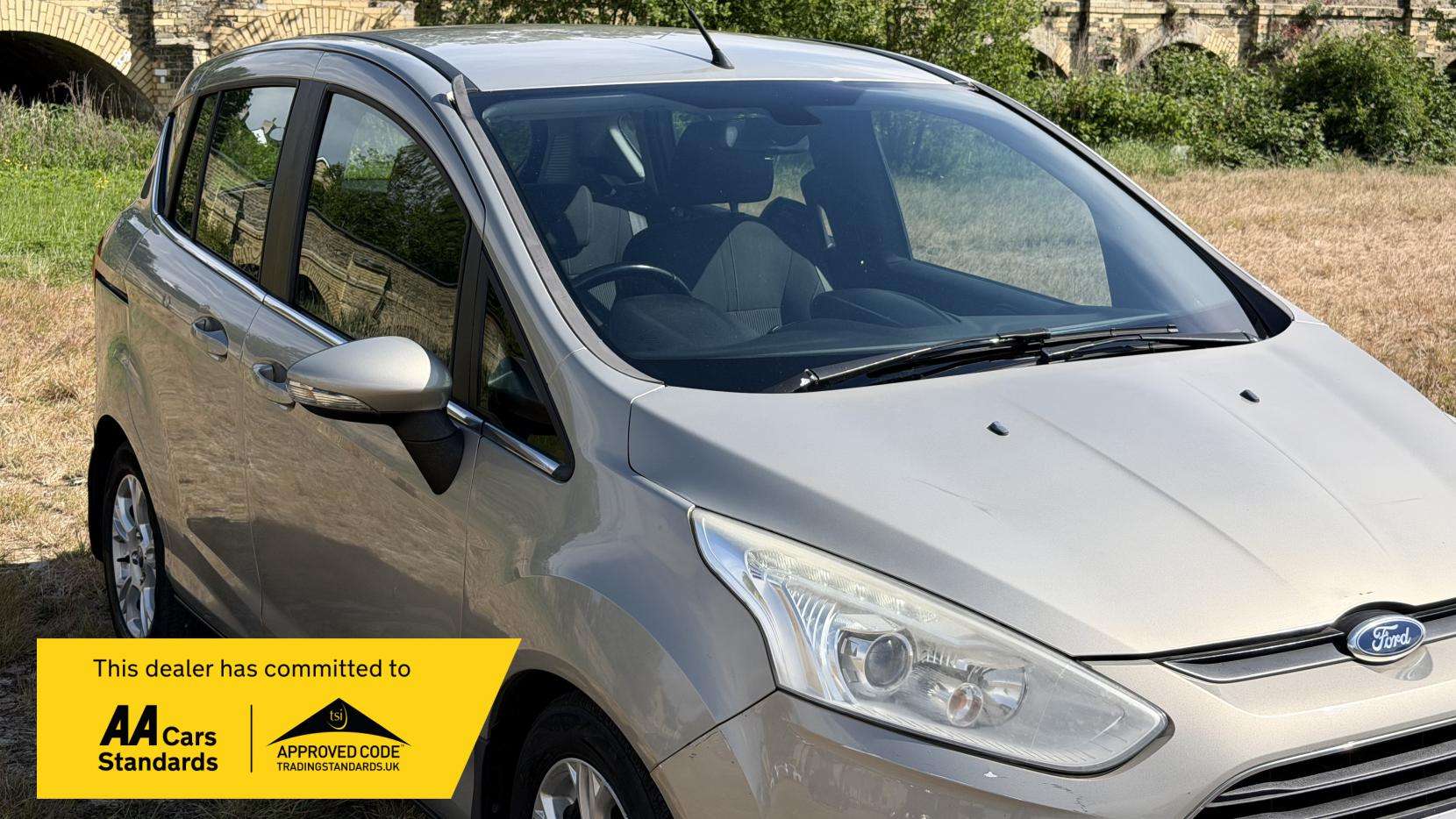A 2013 FORD B-MAX 1.5 TDCi Zetec MPV 5dr Diesel Manual Euro 5 (75 ps) A 2013 FORD B-MAX 1.5 TDCi Zetec MPV 5dr Diesel Manual Euro 5 (75 ps)