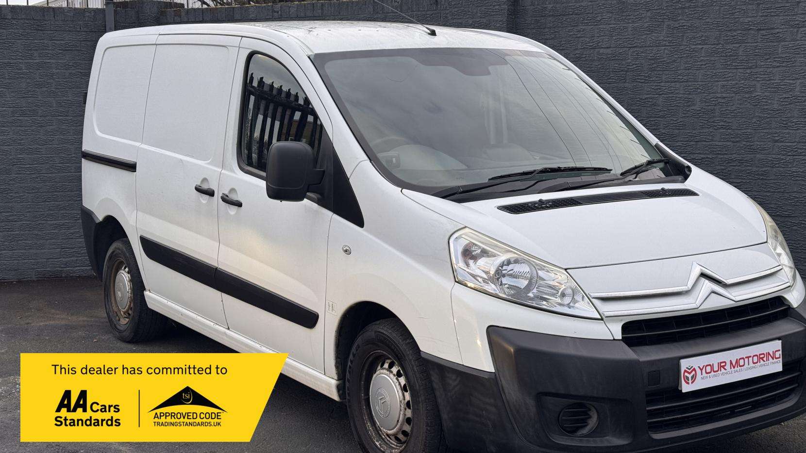 A 2011 CITROEN DISPATCH 1.6 1000 HDi Enterprise Panel Van 5dr Diesel Manual L1 H1 (198 g/km, 90 bhp) A 2011 CITROEN DISPATCH 1.6 1000 HDi Enterprise Panel Van 5dr Diesel Manual L1 H1 (198 g/km, 90 bhp)