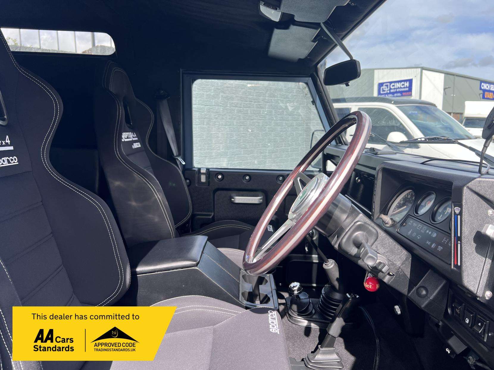 1991 LAND ROVER DEFENDER 110 1991 LAND ROVER DEFENDER 110