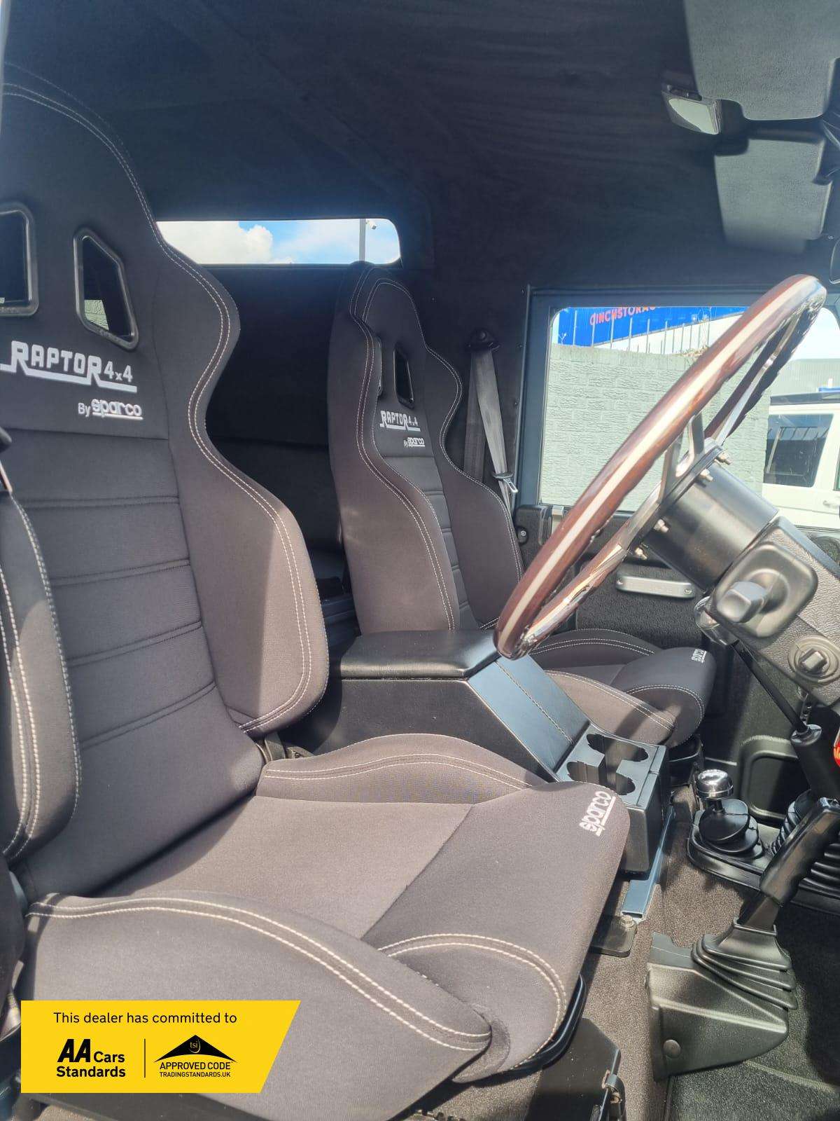 1991 LAND ROVER DEFENDER 110 1991 LAND ROVER DEFENDER 110