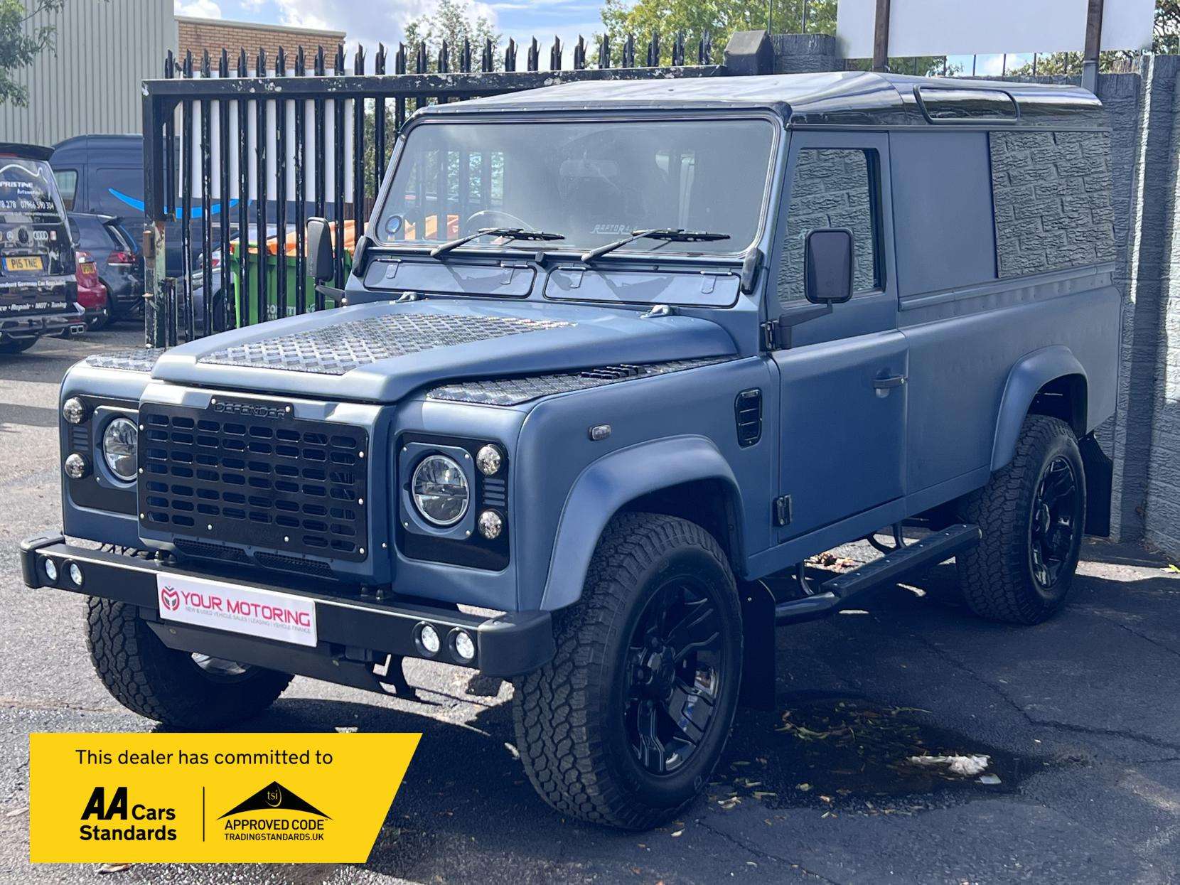 1991 LAND ROVER DEFENDER 110 1991 LAND ROVER DEFENDER 110