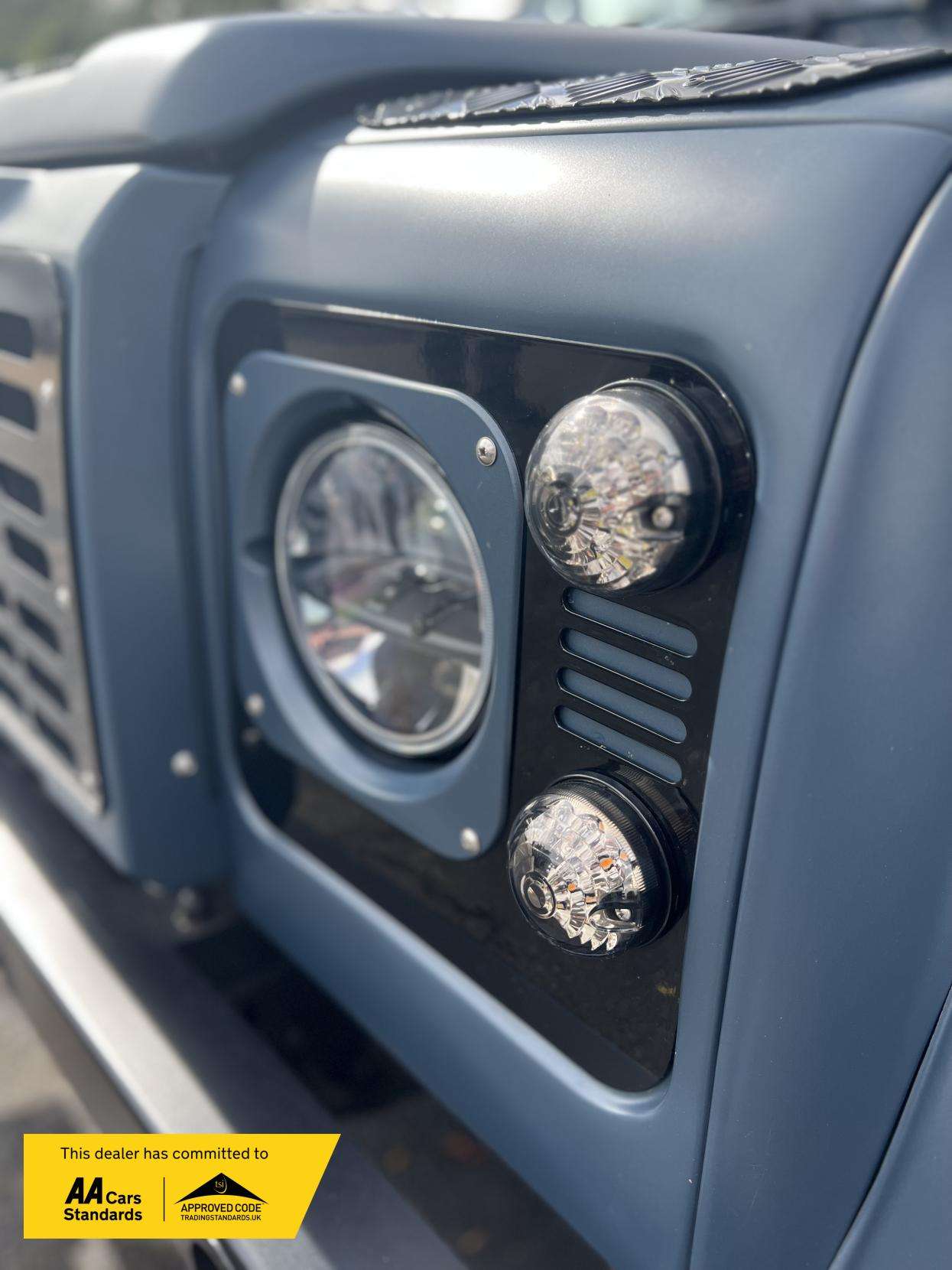 1991 LAND ROVER DEFENDER 110 1991 LAND ROVER DEFENDER 110