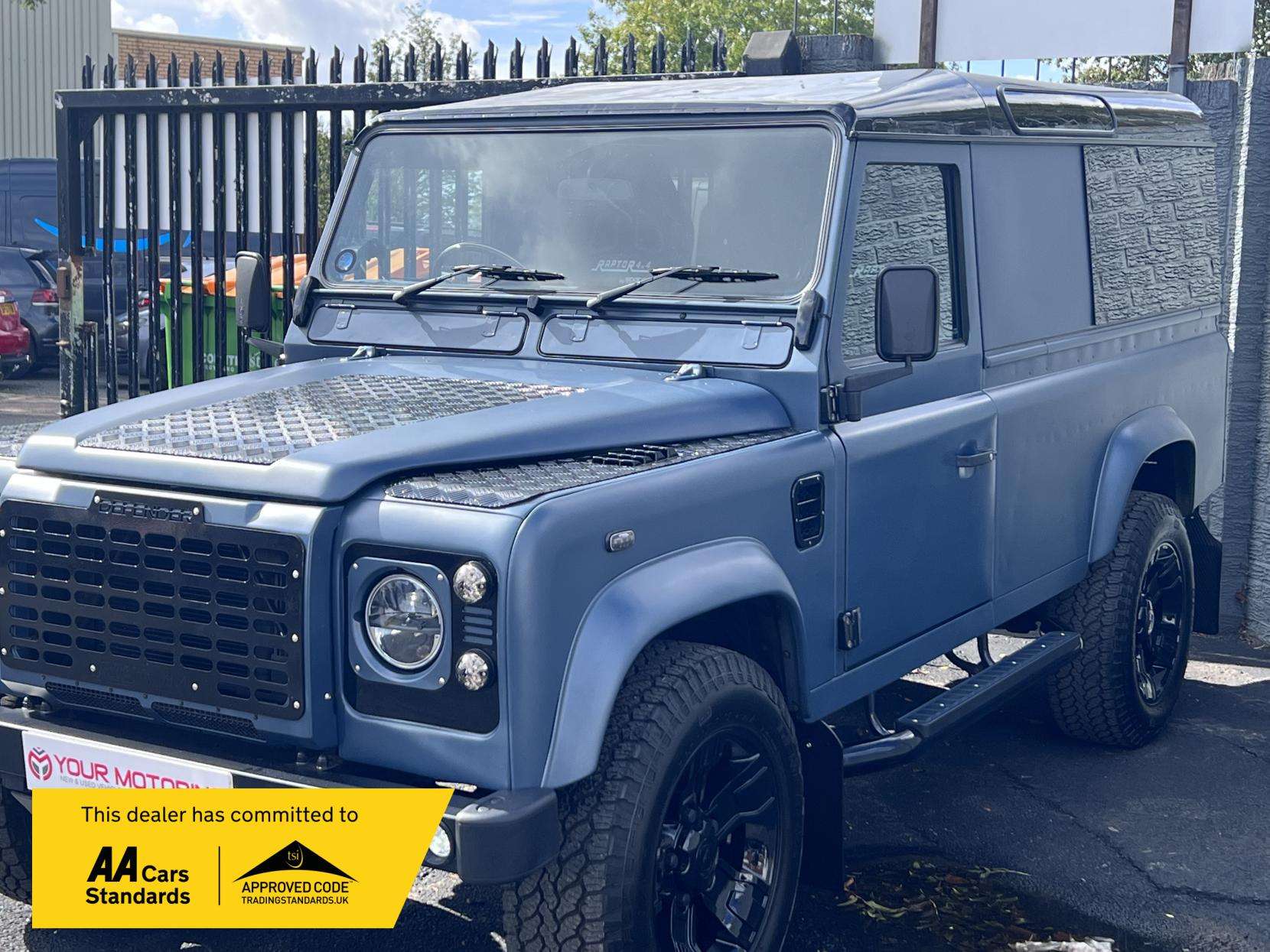 1991 LAND ROVER DEFENDER 110 1991 LAND ROVER DEFENDER 110