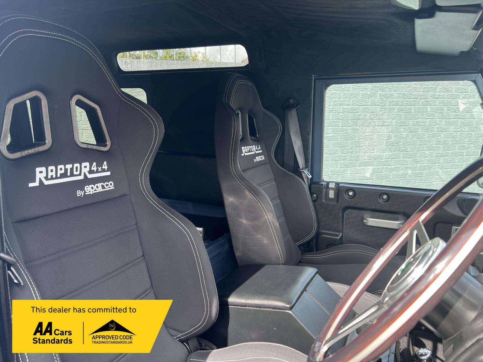 1991 LAND ROVER DEFENDER 110 1991 LAND ROVER DEFENDER 110