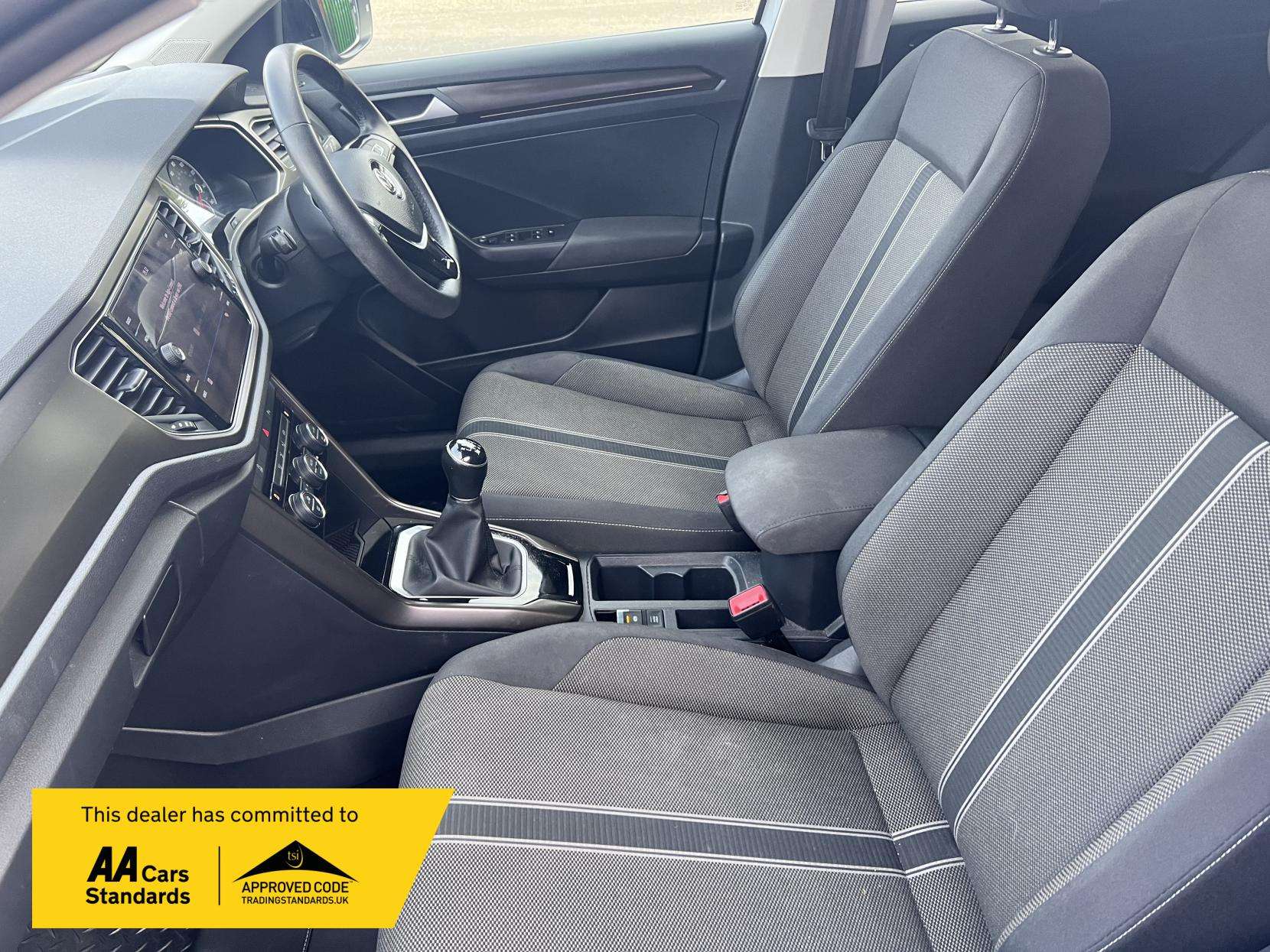 2019 VOLKSWAGEN T-ROC 2019 VOLKSWAGEN T-ROC