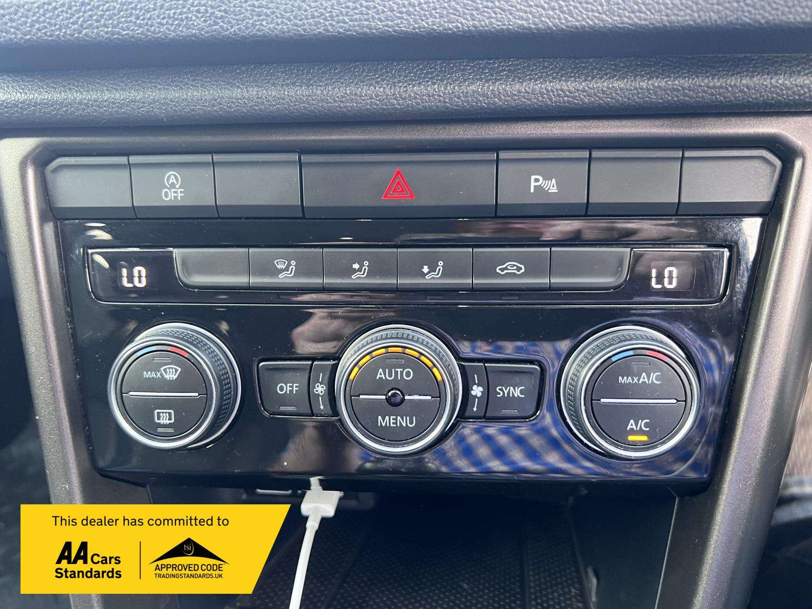 2019 VOLKSWAGEN T-ROC 2019 VOLKSWAGEN T-ROC