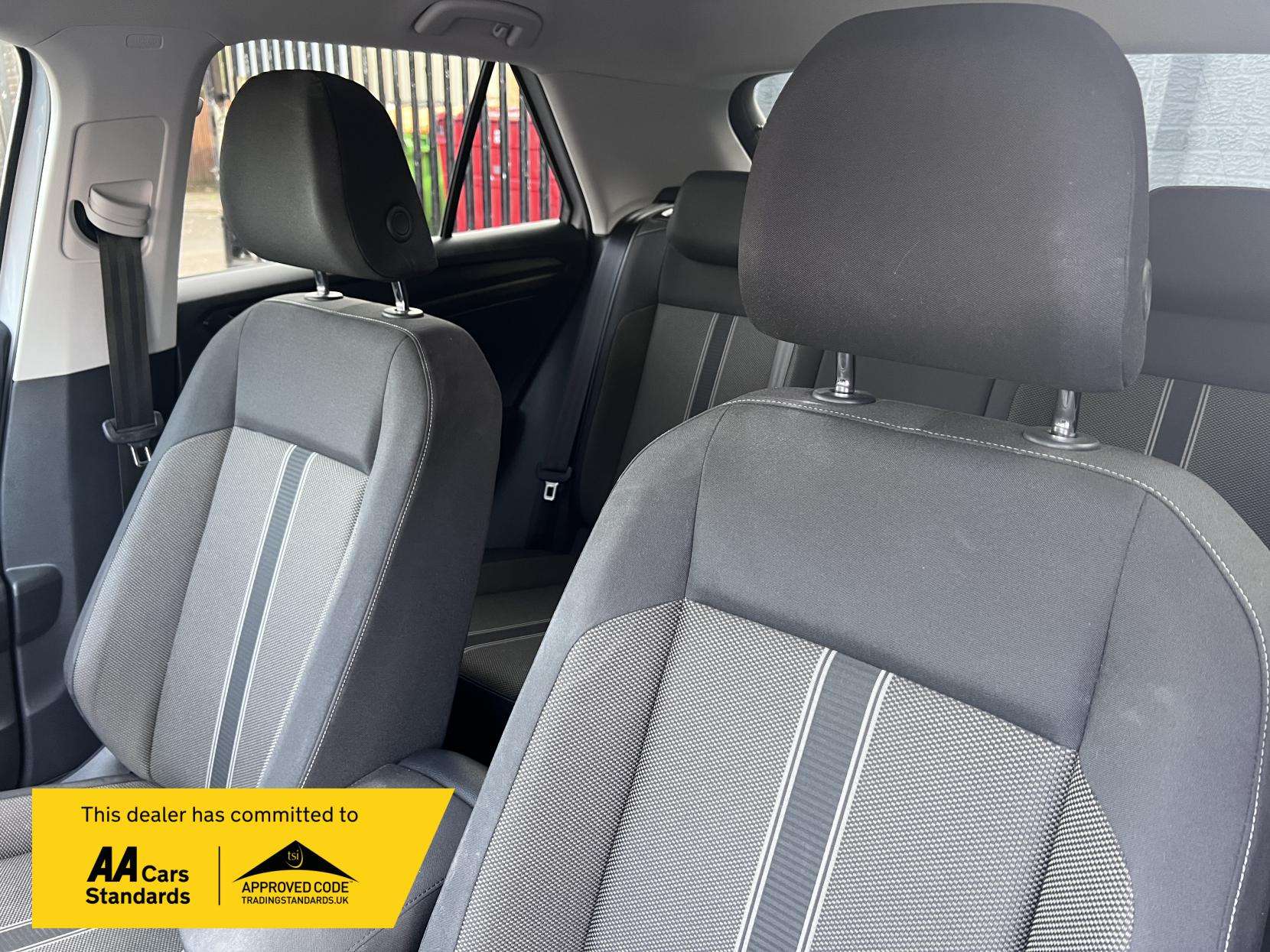 2019 VOLKSWAGEN T-ROC 2019 VOLKSWAGEN T-ROC