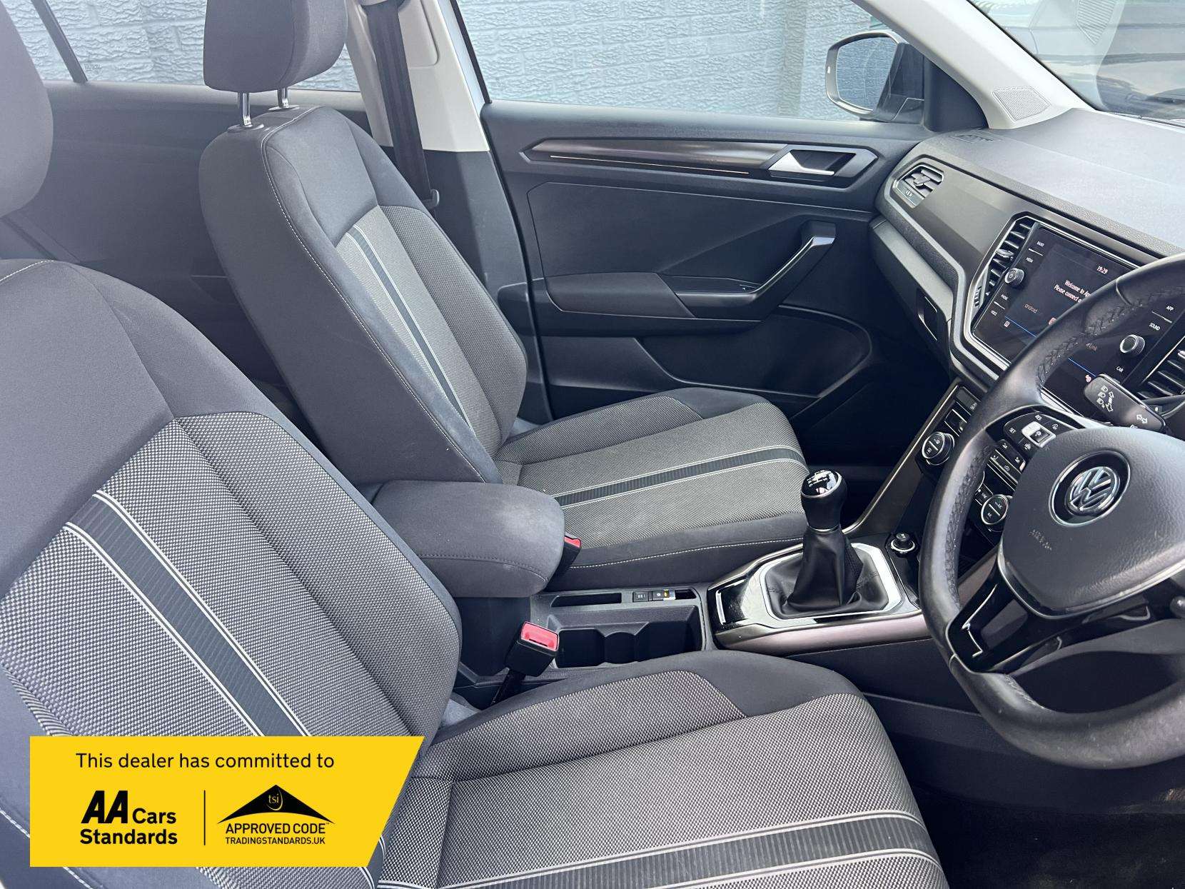 2019 VOLKSWAGEN T-ROC 2019 VOLKSWAGEN T-ROC