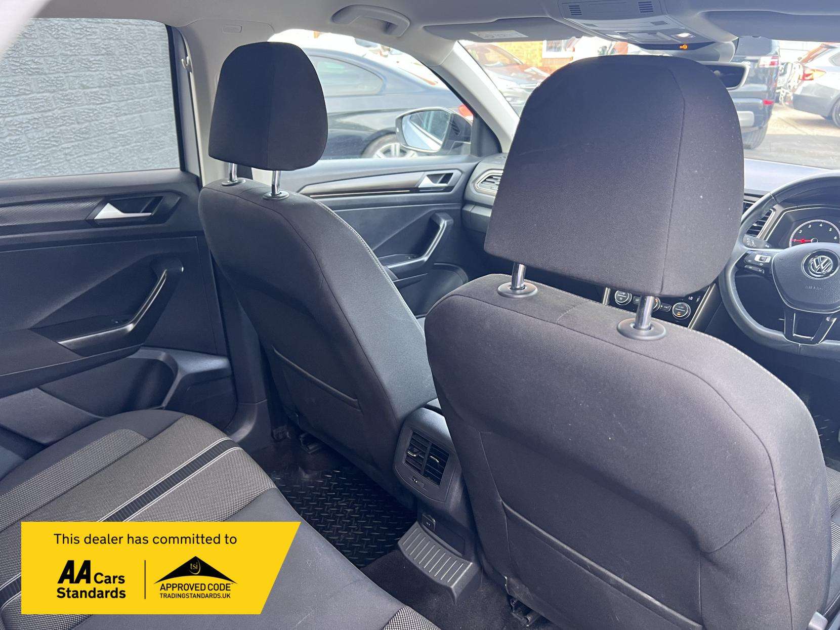 2019 VOLKSWAGEN T-ROC 2019 VOLKSWAGEN T-ROC