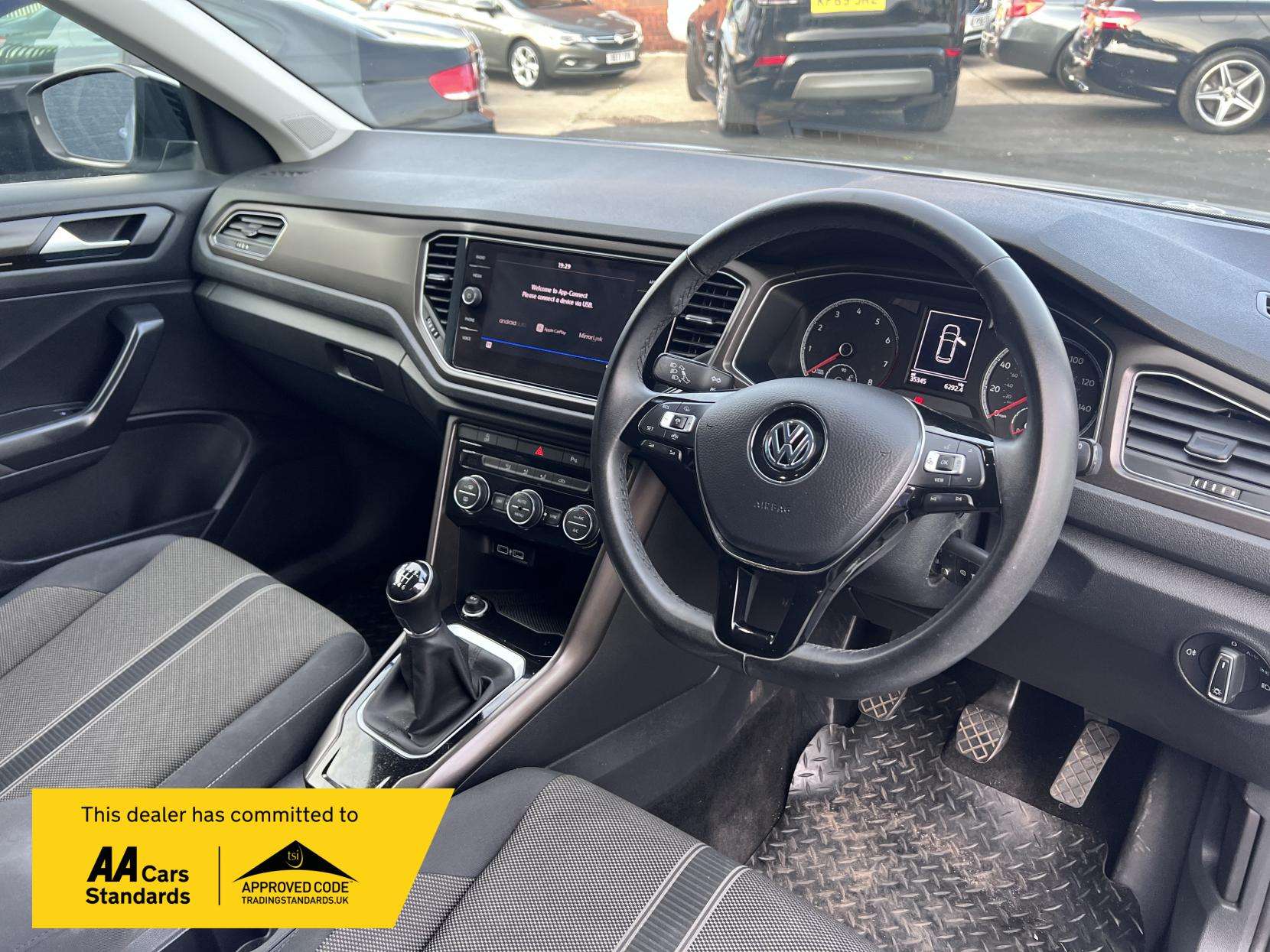 2019 VOLKSWAGEN T-ROC 2019 VOLKSWAGEN T-ROC