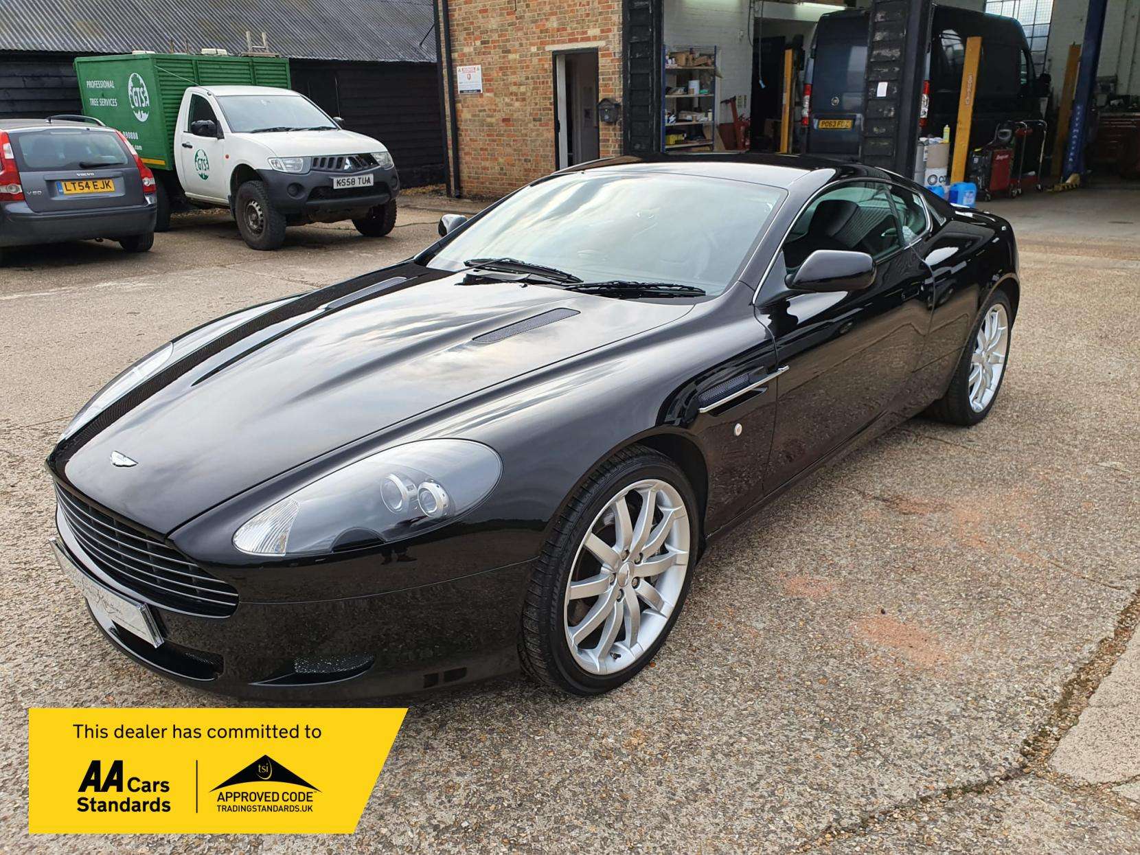 2005 ASTON MARTIN DB9 2005 ASTON MARTIN DB9
