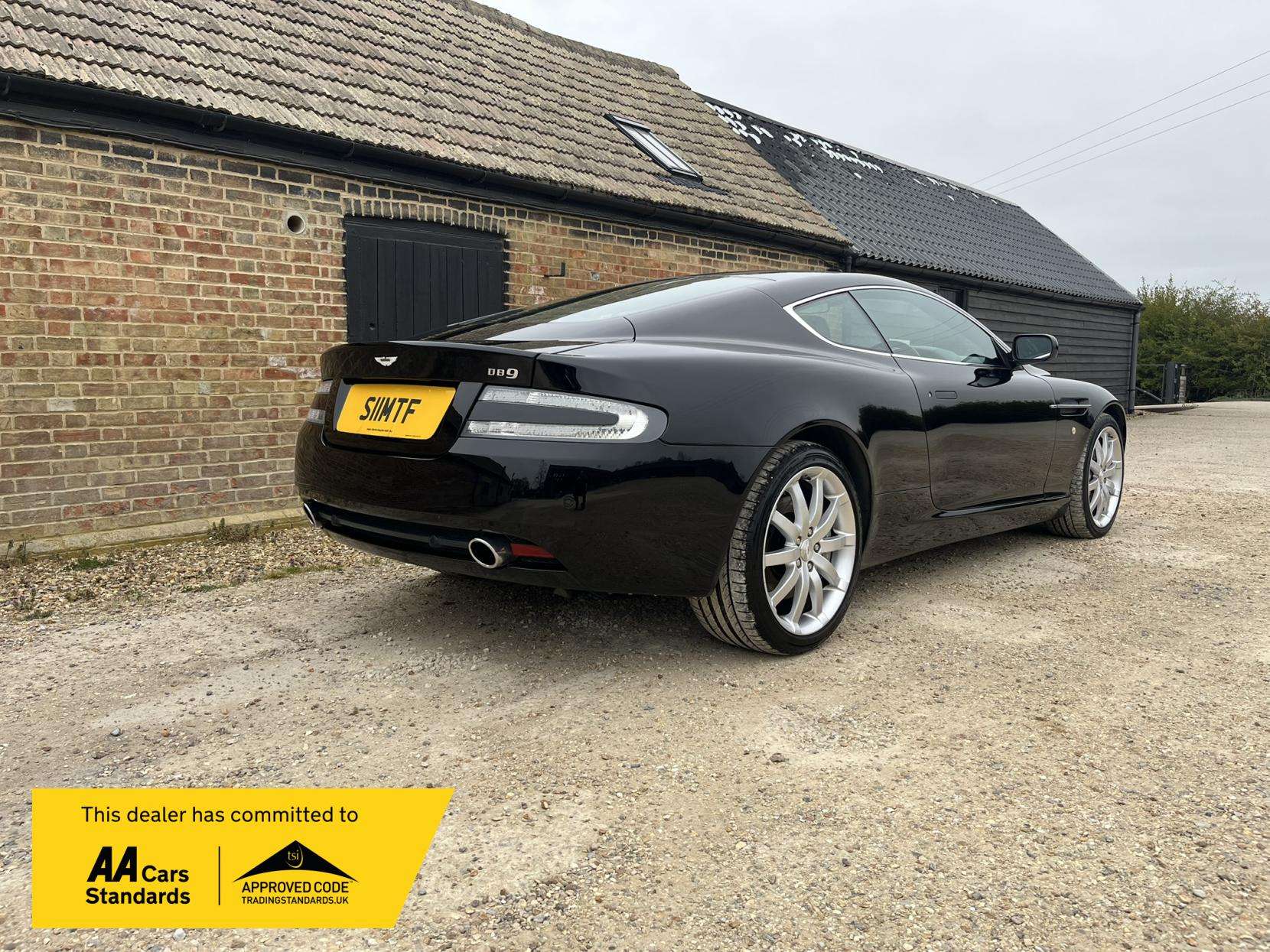 2005 ASTON MARTIN DB9 2005 ASTON MARTIN DB9