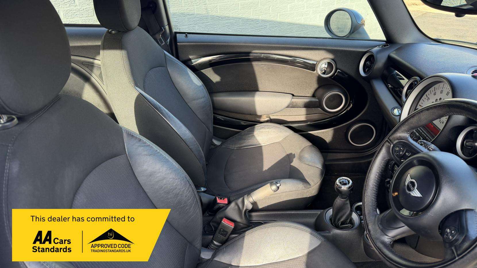 2012 MINI HATCH 2012 MINI HATCH