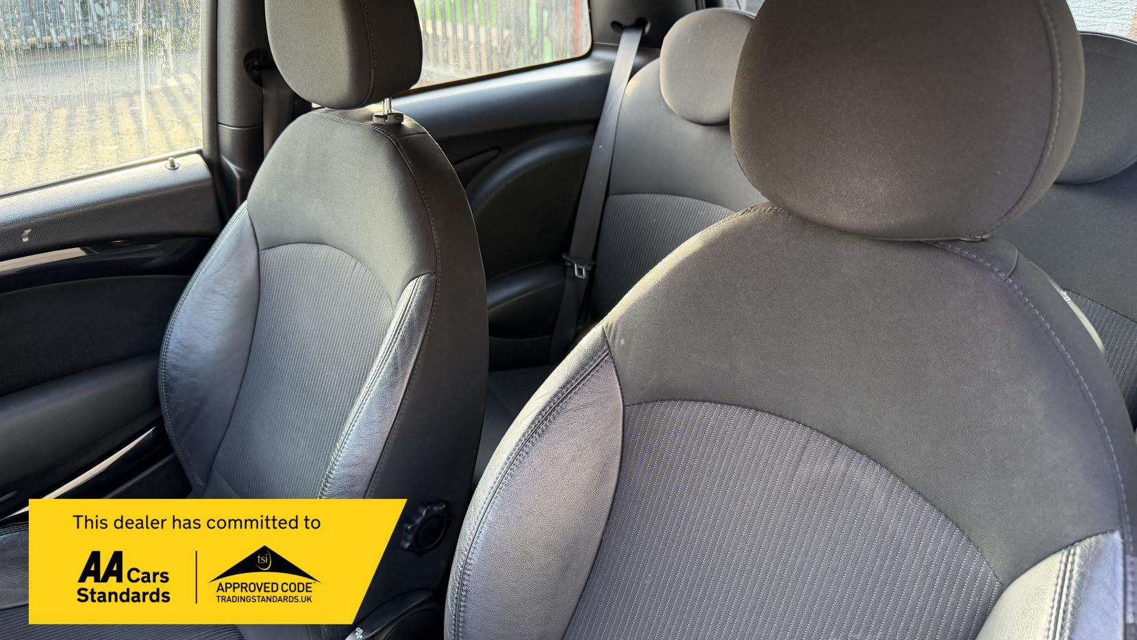 2012 MINI HATCH 2012 MINI HATCH