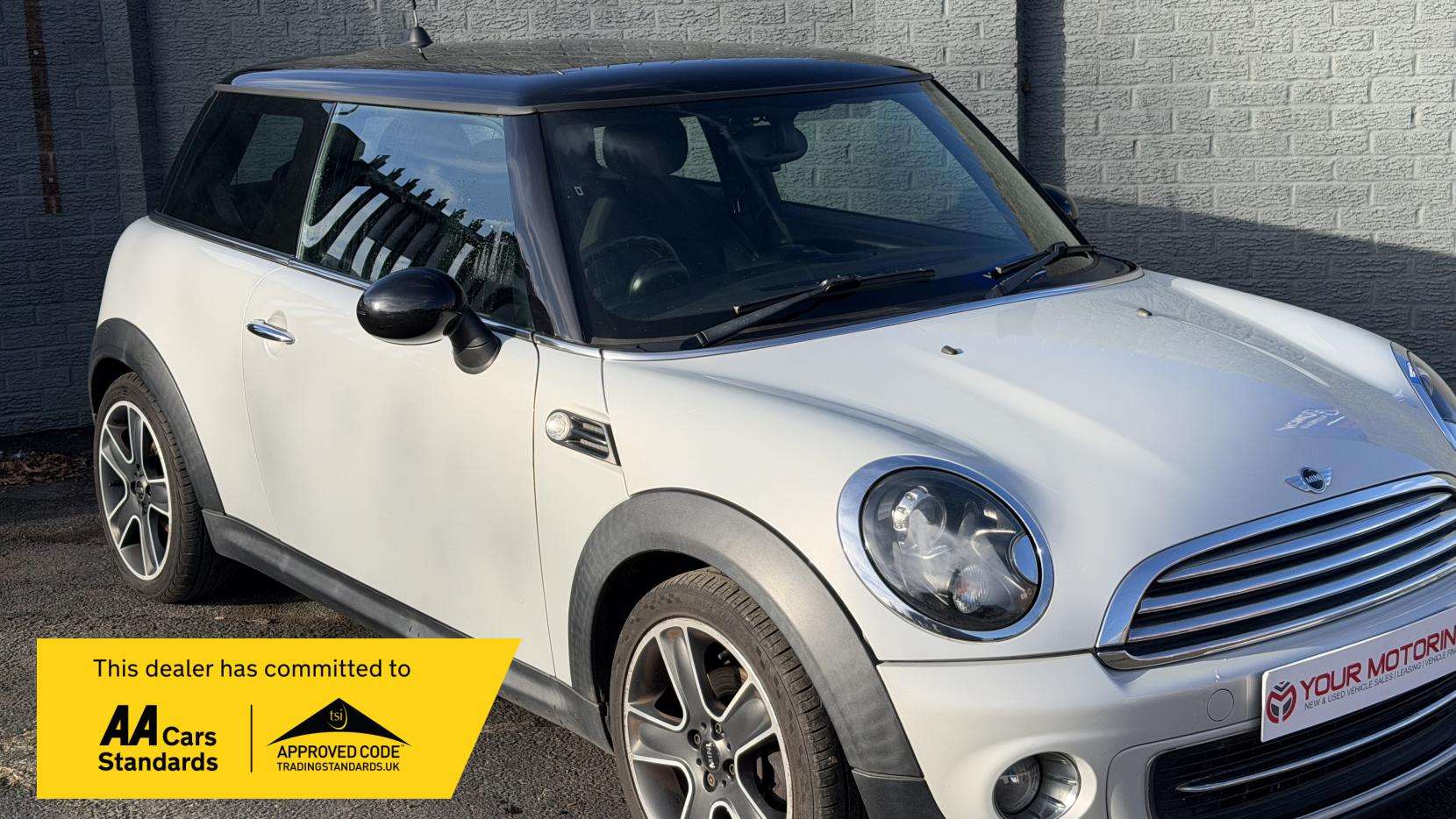 A 2012 MINI HATCH 1.6 Cooper Soho Hatchback 3dr Petrol Manual Euro 5 (s/s) (122 ps) A 2012 MINI HATCH 1.6 Cooper Soho Hatchback 3dr Petrol Manual Euro 5 (s/s) (122 ps)