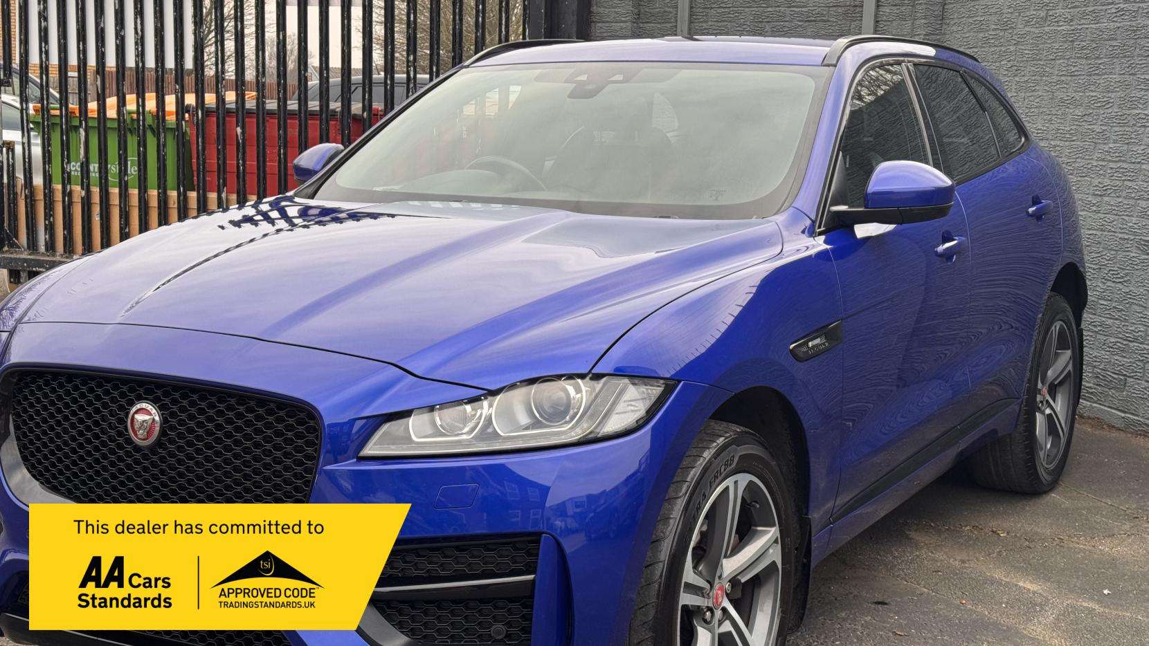 2017 JAGUAR F-PACE 2017 JAGUAR F-PACE