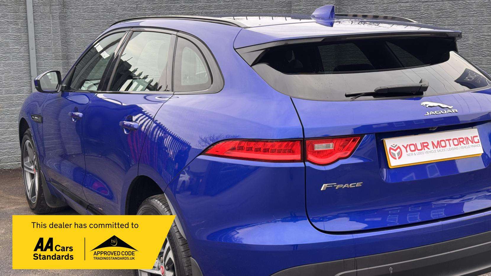 2017 JAGUAR F-PACE 2017 JAGUAR F-PACE