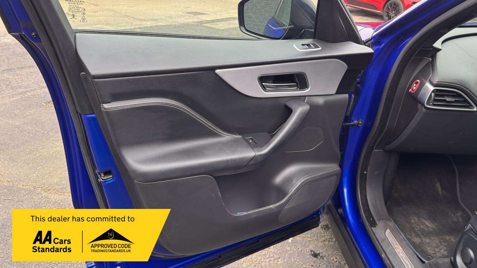 2017 JAGUAR F-PACE 2017 JAGUAR F-PACE