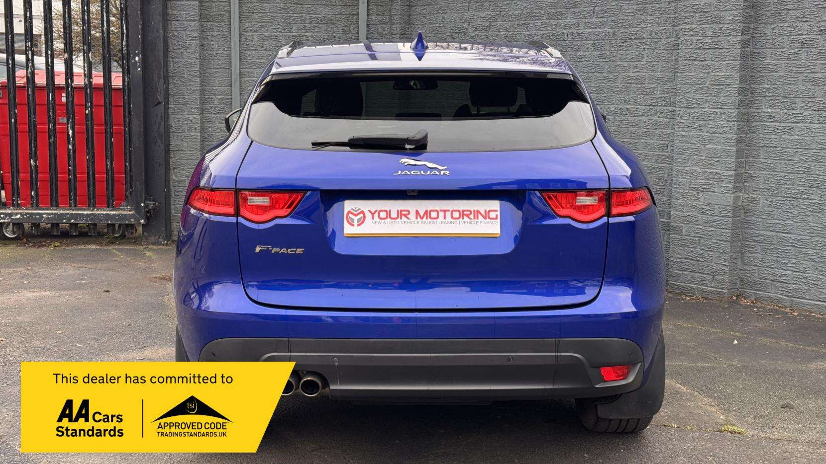 2017 JAGUAR F-PACE 2017 JAGUAR F-PACE