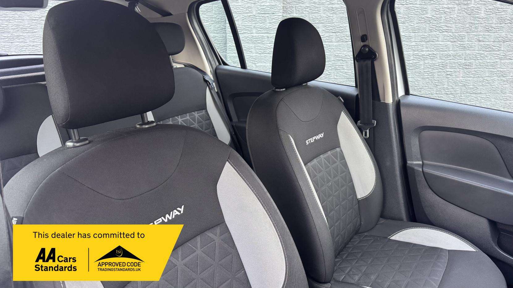 2014 DACIA SANDERO STEPWAY 2014 DACIA SANDERO STEPWAY