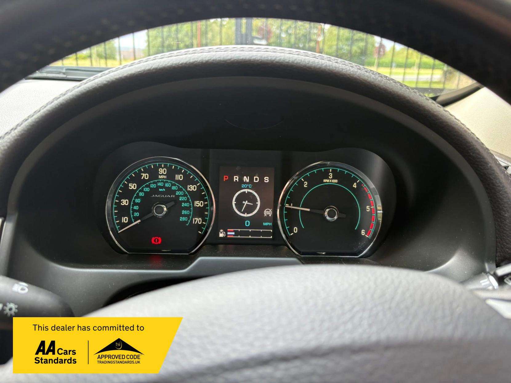 2014 JAGUAR XF 2014 JAGUAR XF