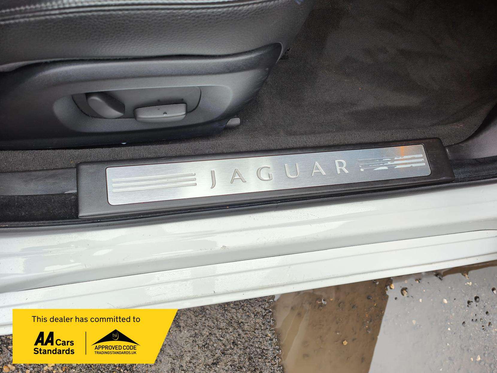 2013 JAGUAR XF 2013 JAGUAR XF