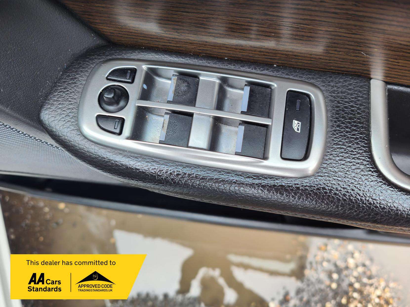 2013 JAGUAR XF 2013 JAGUAR XF