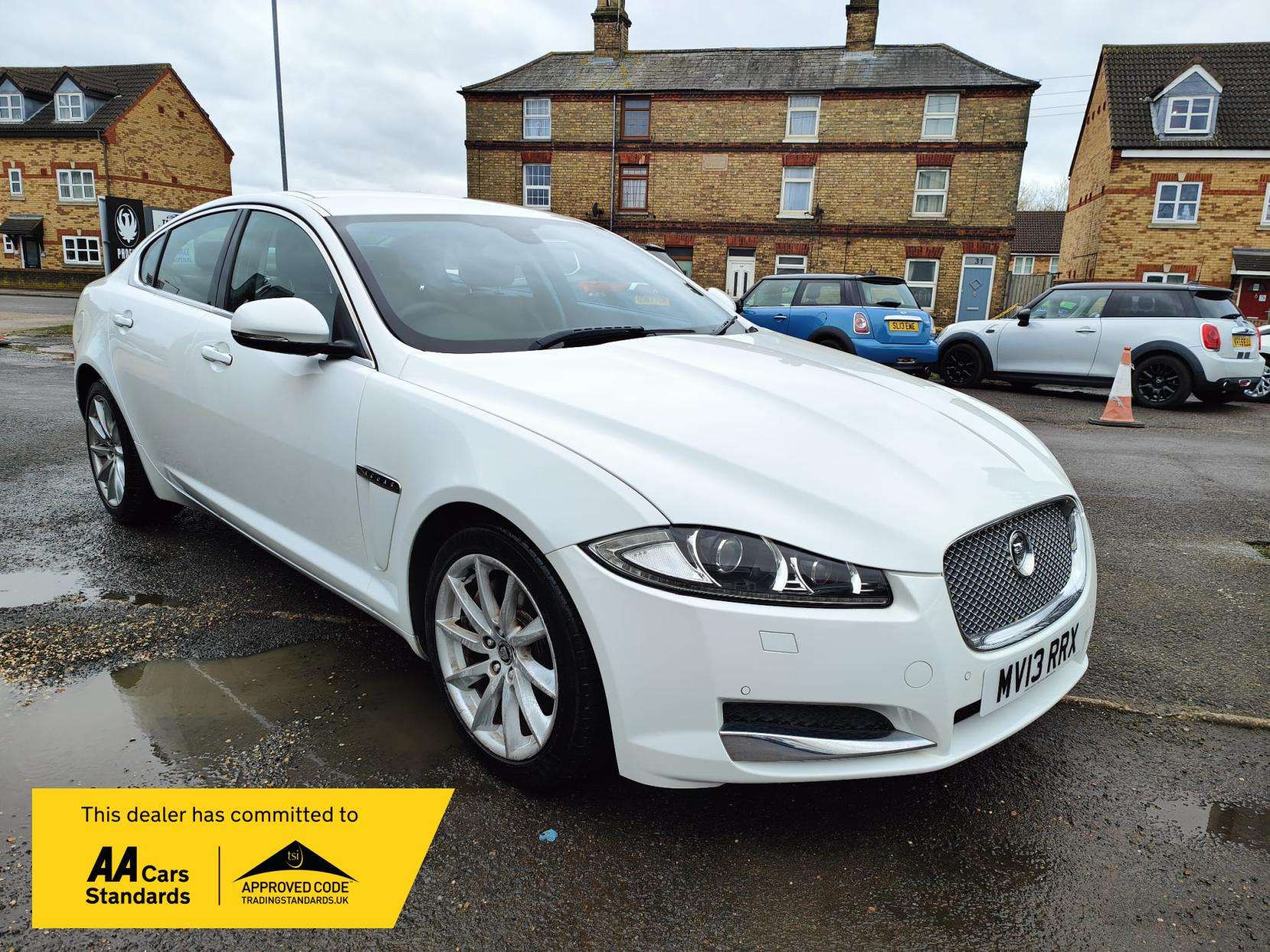 2013 JAGUAR XF 2013 JAGUAR XF