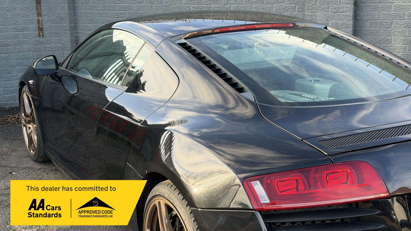 2008 AUDI R8 2008 AUDI R8