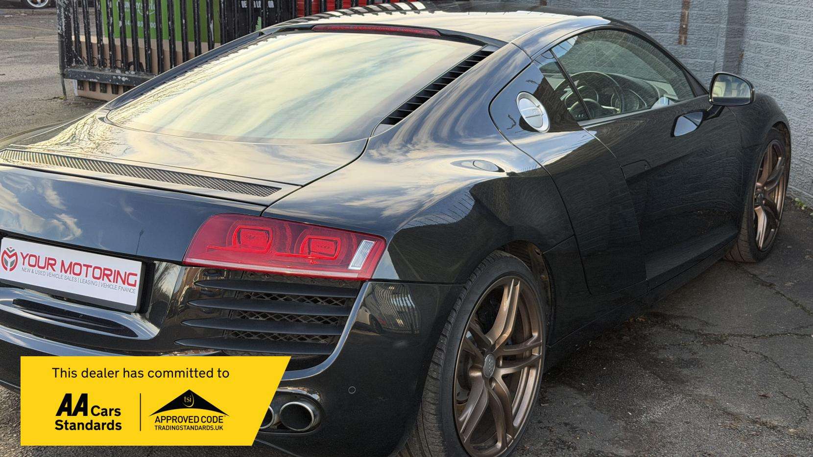 2008 AUDI R8 2008 AUDI R8