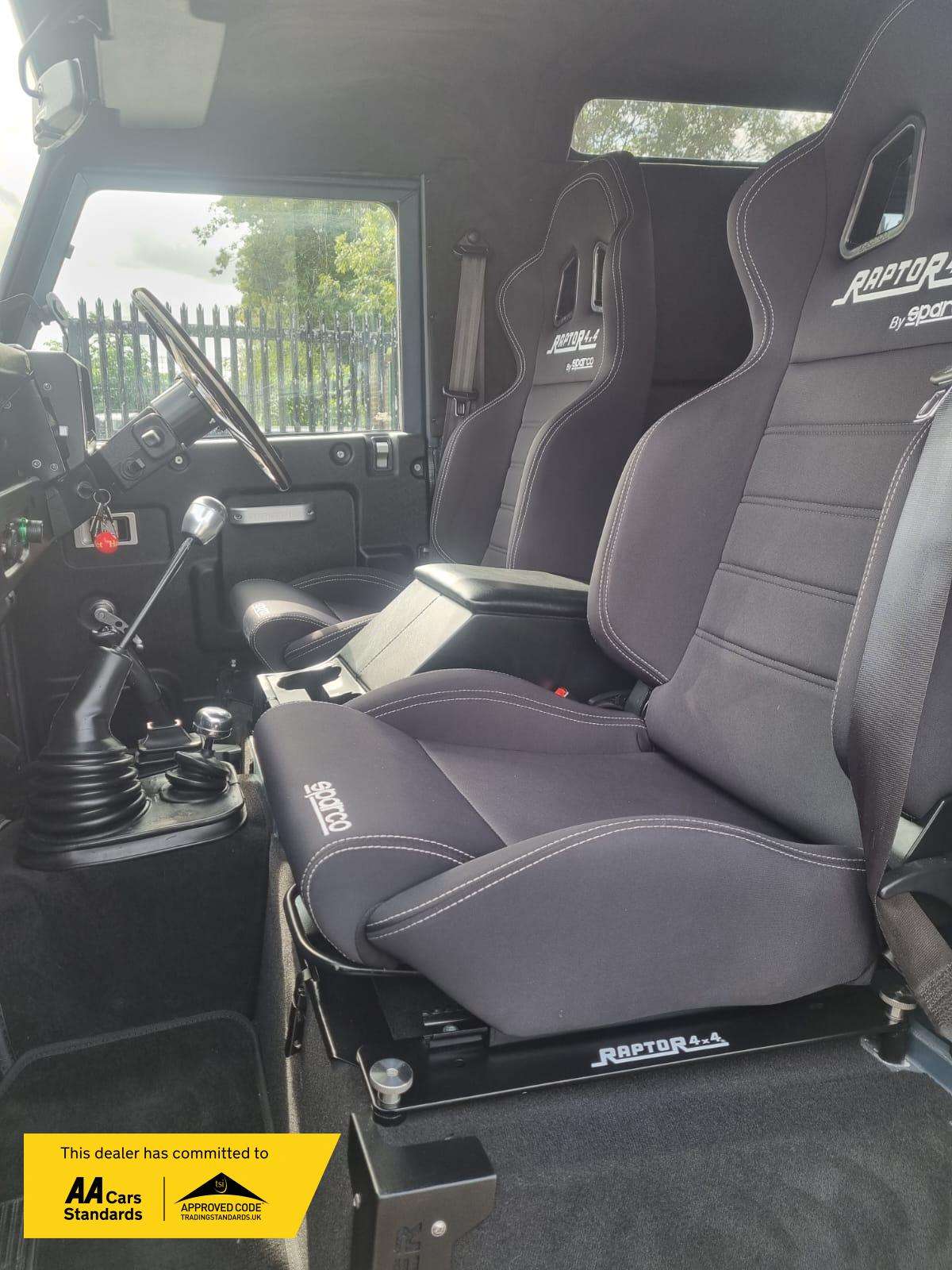 1991 LAND ROVER DEFENDER 110 1991 LAND ROVER DEFENDER 110
