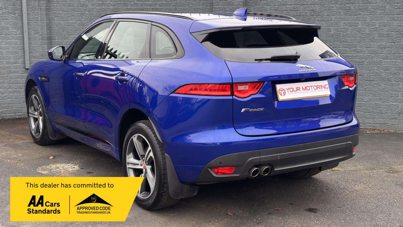 2017 JAGUAR F-PACE 2017 JAGUAR F-PACE