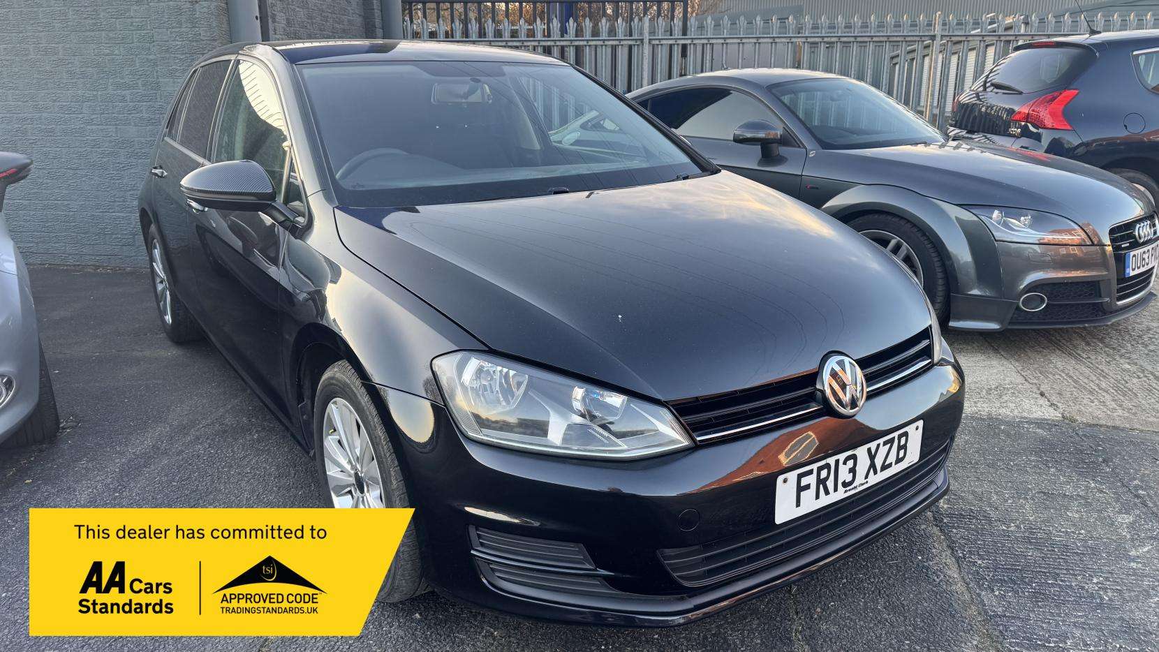 A 2013 VOLKSWAGEN GOLF 1.6 TDI BlueMotion Tech S Hatchback 5dr Diesel Manual Euro 5 (s/s) (105 ps) A 2013 VOLKSWAGEN GOLF 1.6 TDI BlueMotion Tech S Hatchback 5dr Diesel Manual Euro 5 (s/s) (105 ps)