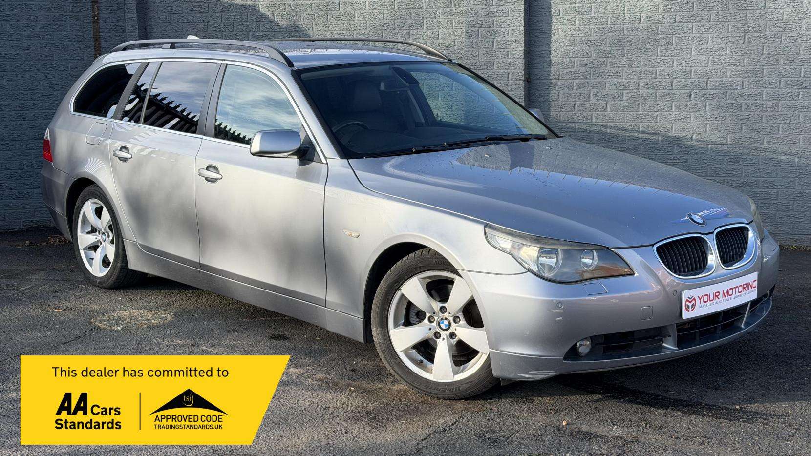 A 2005 BMW 5 SERIES 2.5 525d SE Touring 5dr Diesel Auto Euro 4 (177 ps) A 2005 BMW 5 SERIES 2.5 525d SE Touring 5dr Diesel Auto Euro 4 (177 ps)