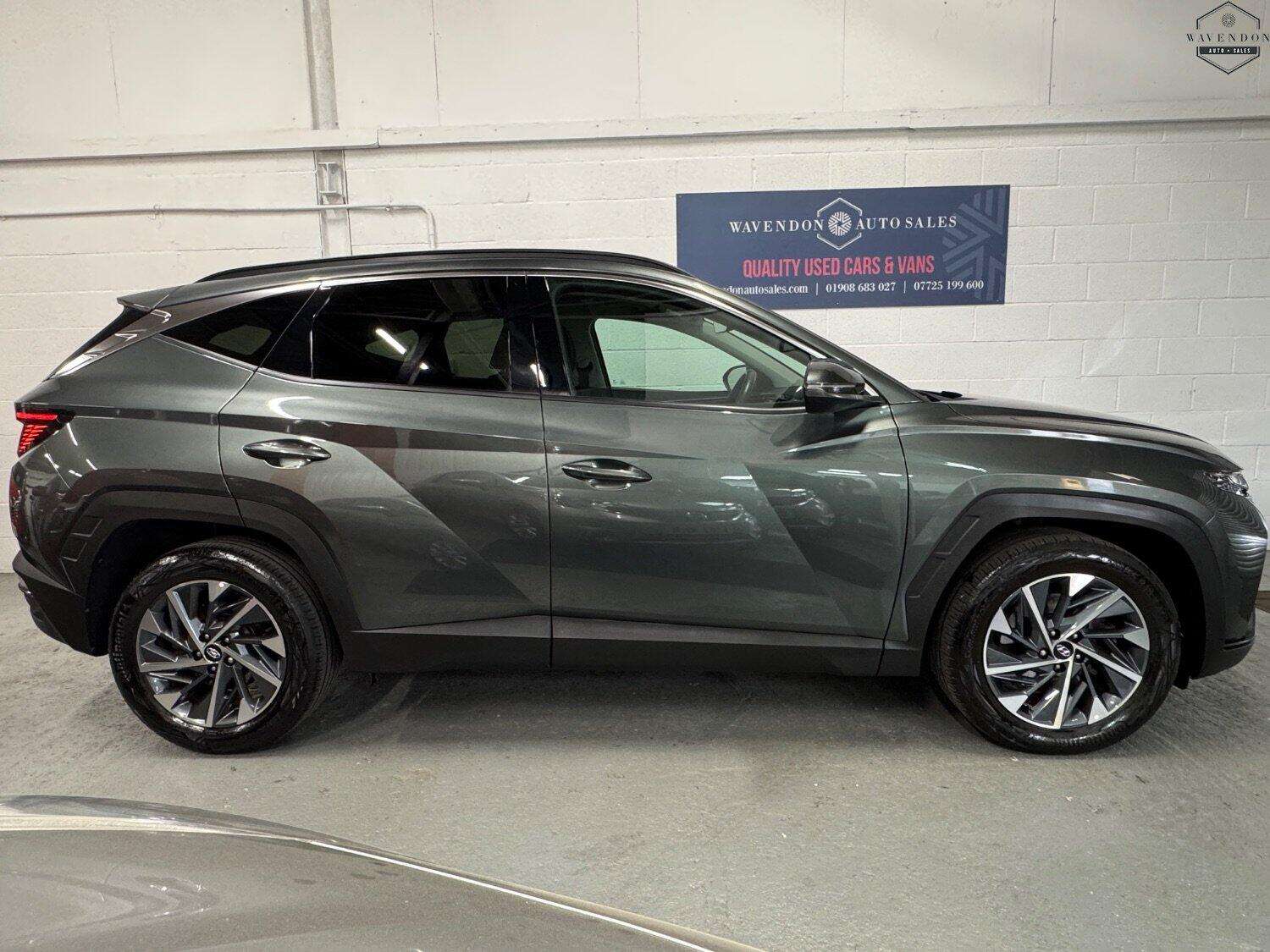 A 2022 HYUNDAI TUCSON 1.6 T-GDi Premium A 2022 HYUNDAI TUCSON 1.6 T-GDi Premium