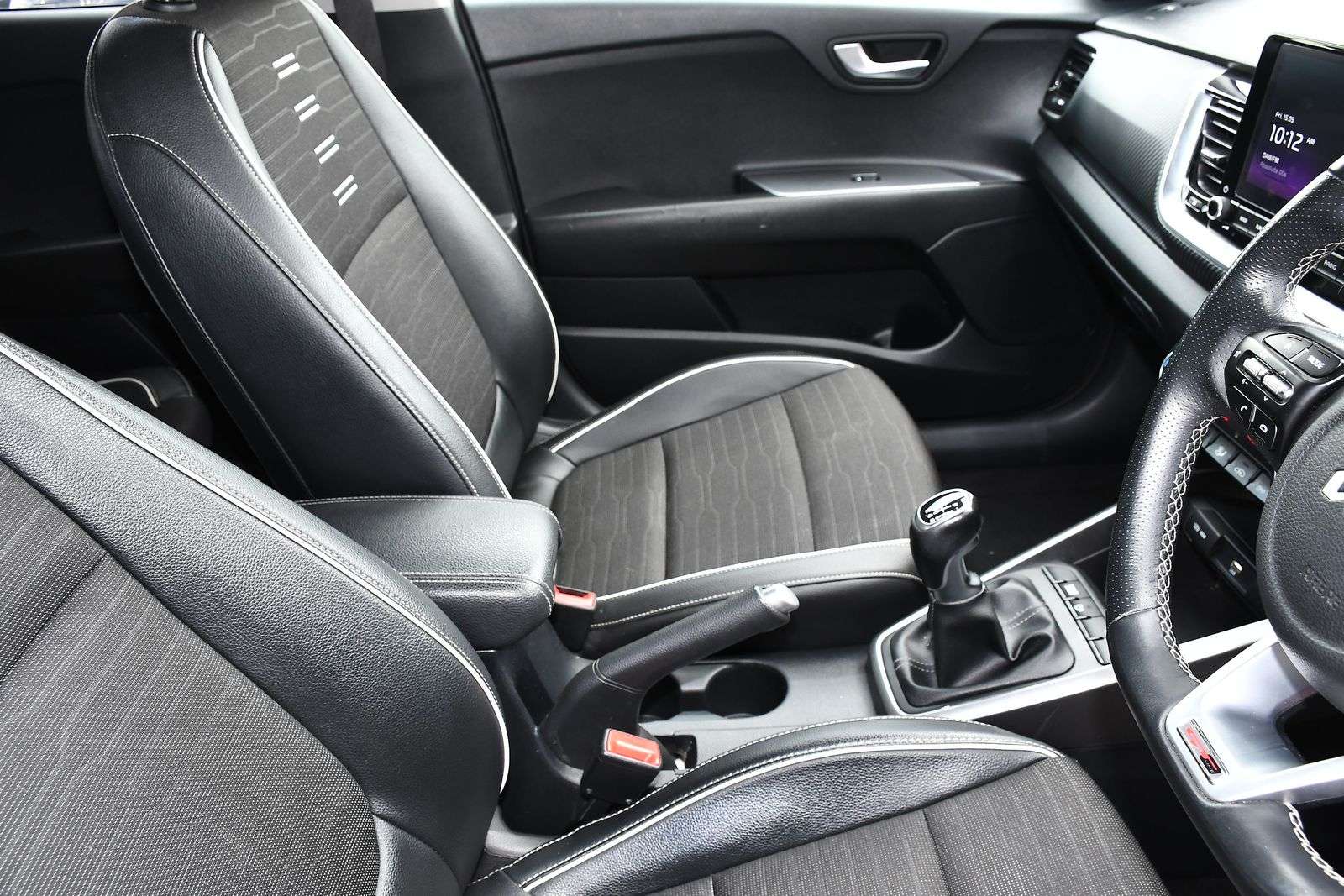 2022 KIA STONIC 2022 KIA STONIC