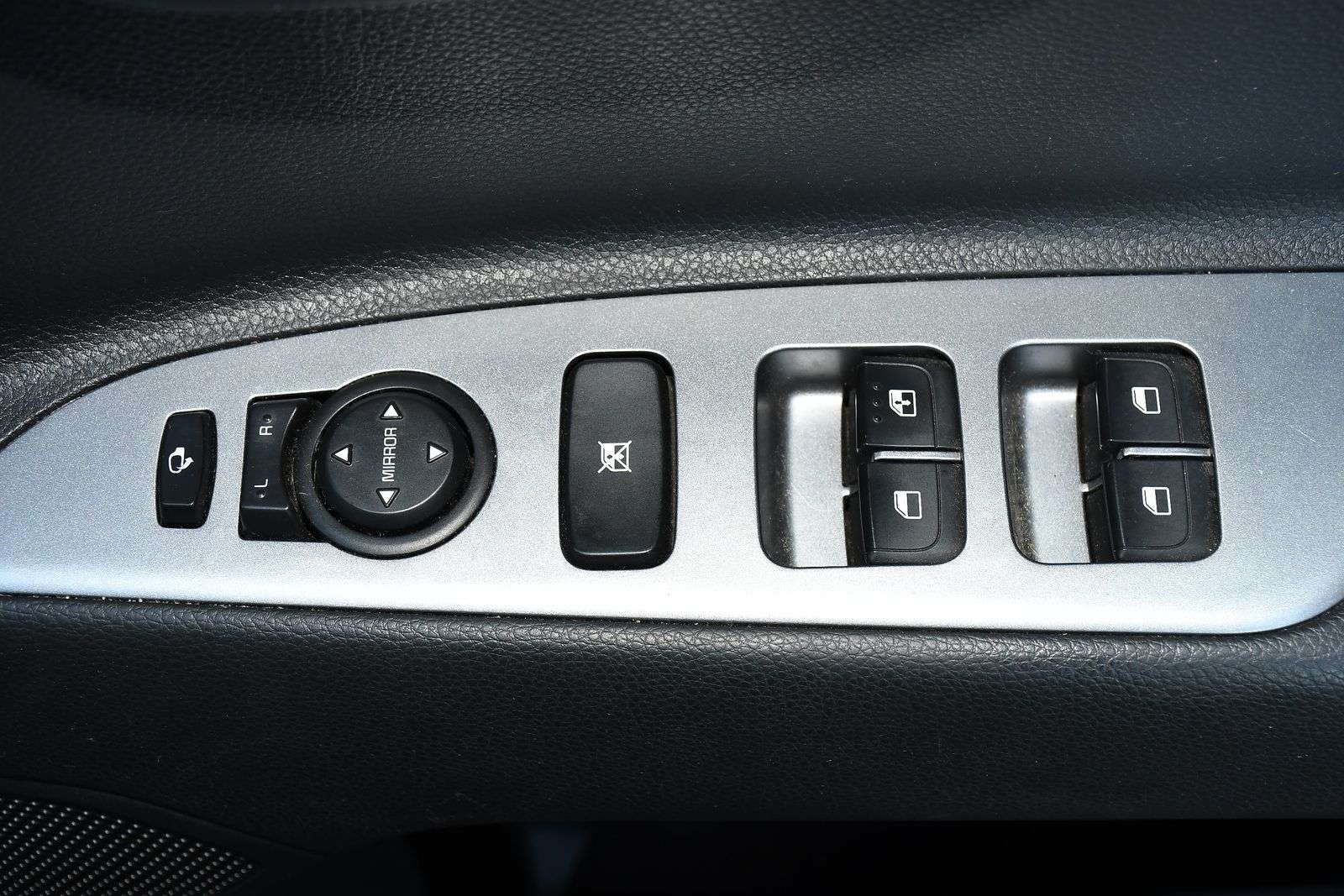 2021 KIA STONIC 2021 KIA STONIC