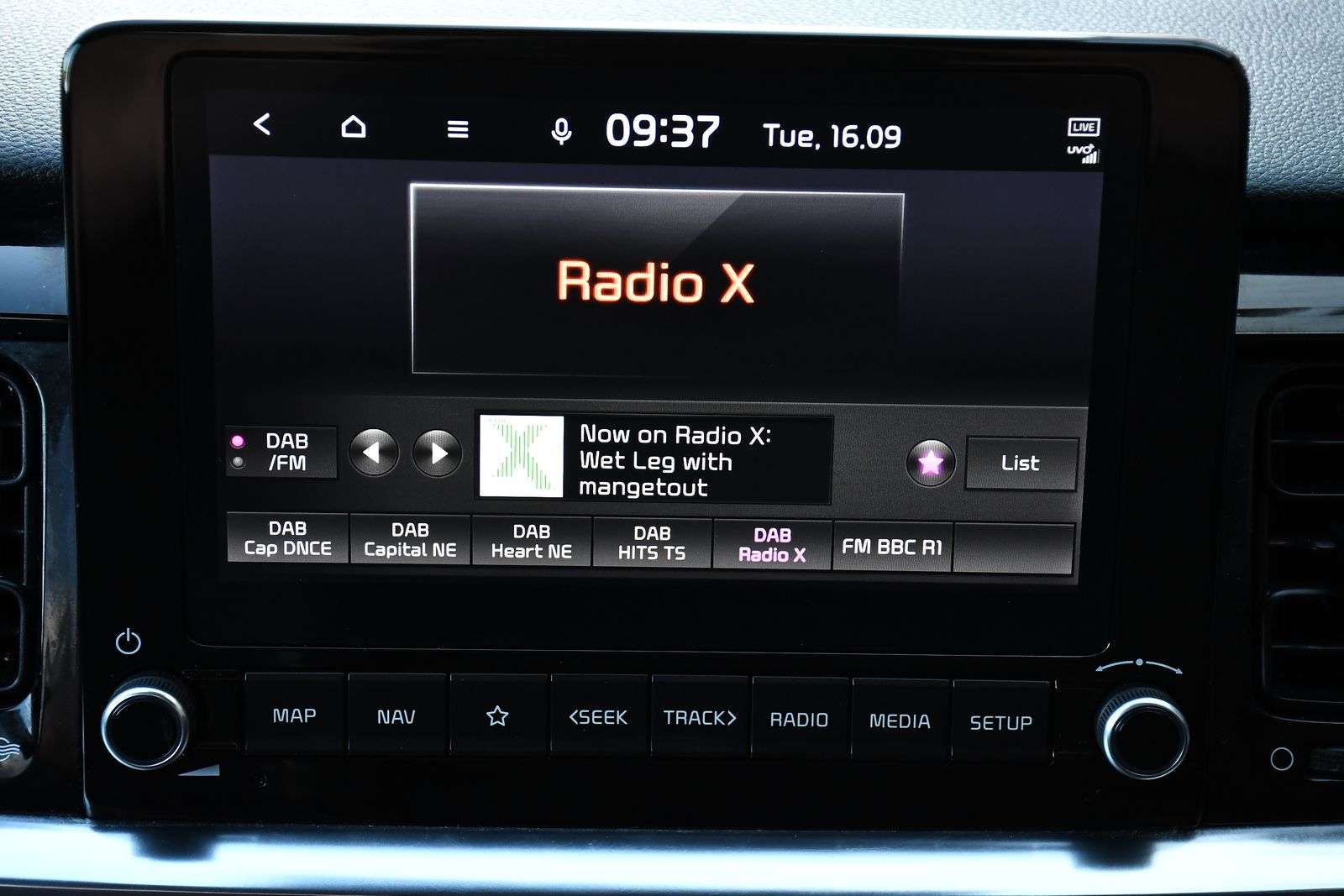 2021 KIA STONIC 2021 KIA STONIC