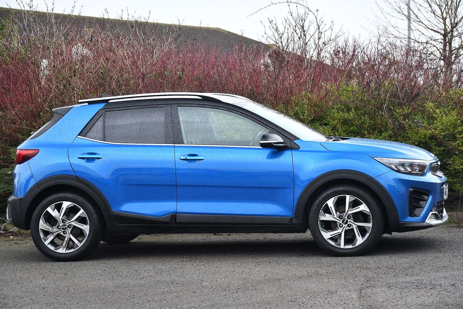 A 2022 KIA STONIC 1.0 T-GDi MHEV GT-Line S SUV 5dr Petrol Hybrid Manual Euro 6 (s/s) (118 bhp) A 2022 KIA STONIC 1.0 T-GDi MHEV GT-Line S SUV 5dr Petrol Hybrid Manual Euro 6 (s/s) (118 bhp)