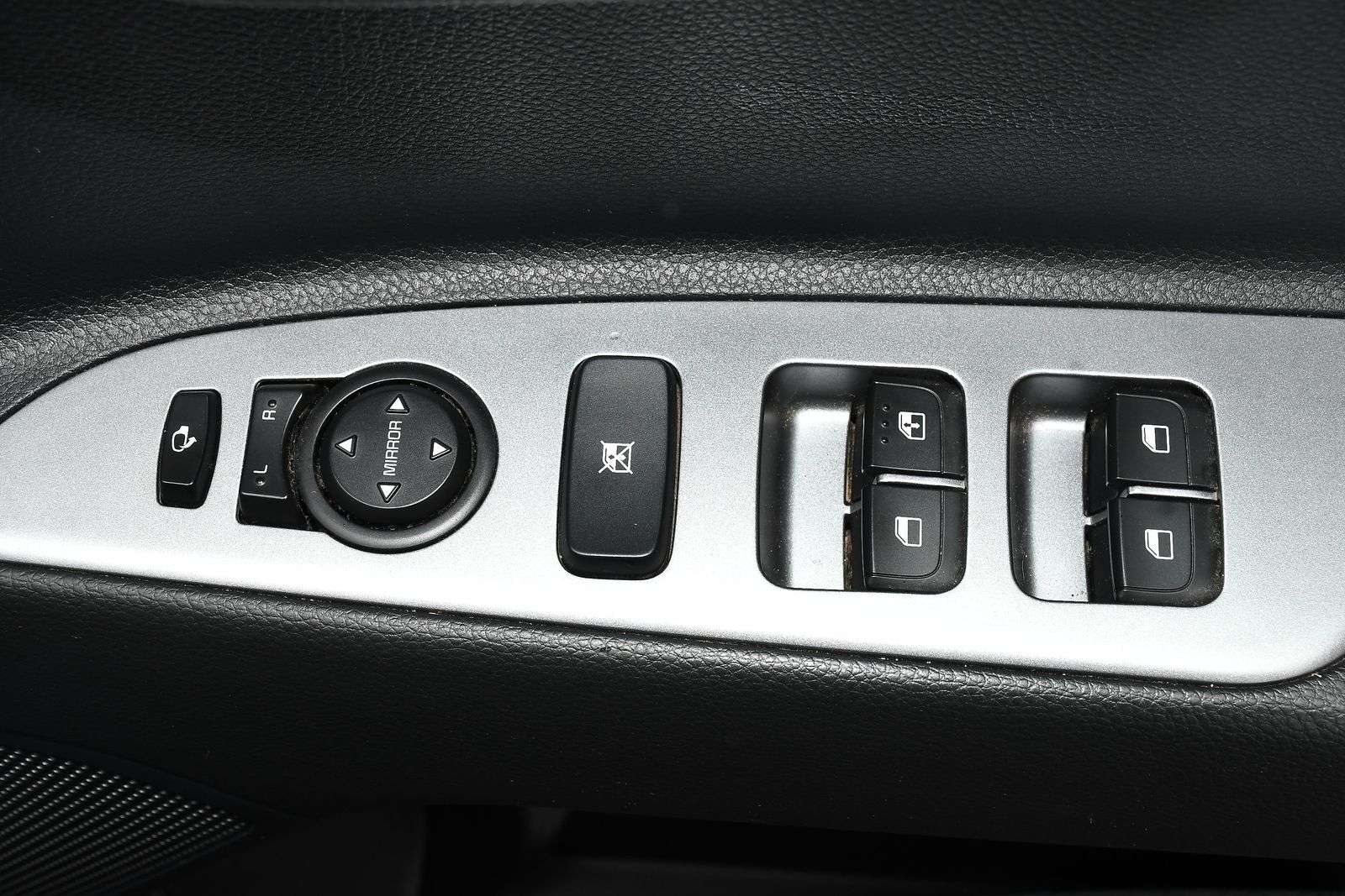 2022 KIA STONIC 2022 KIA STONIC