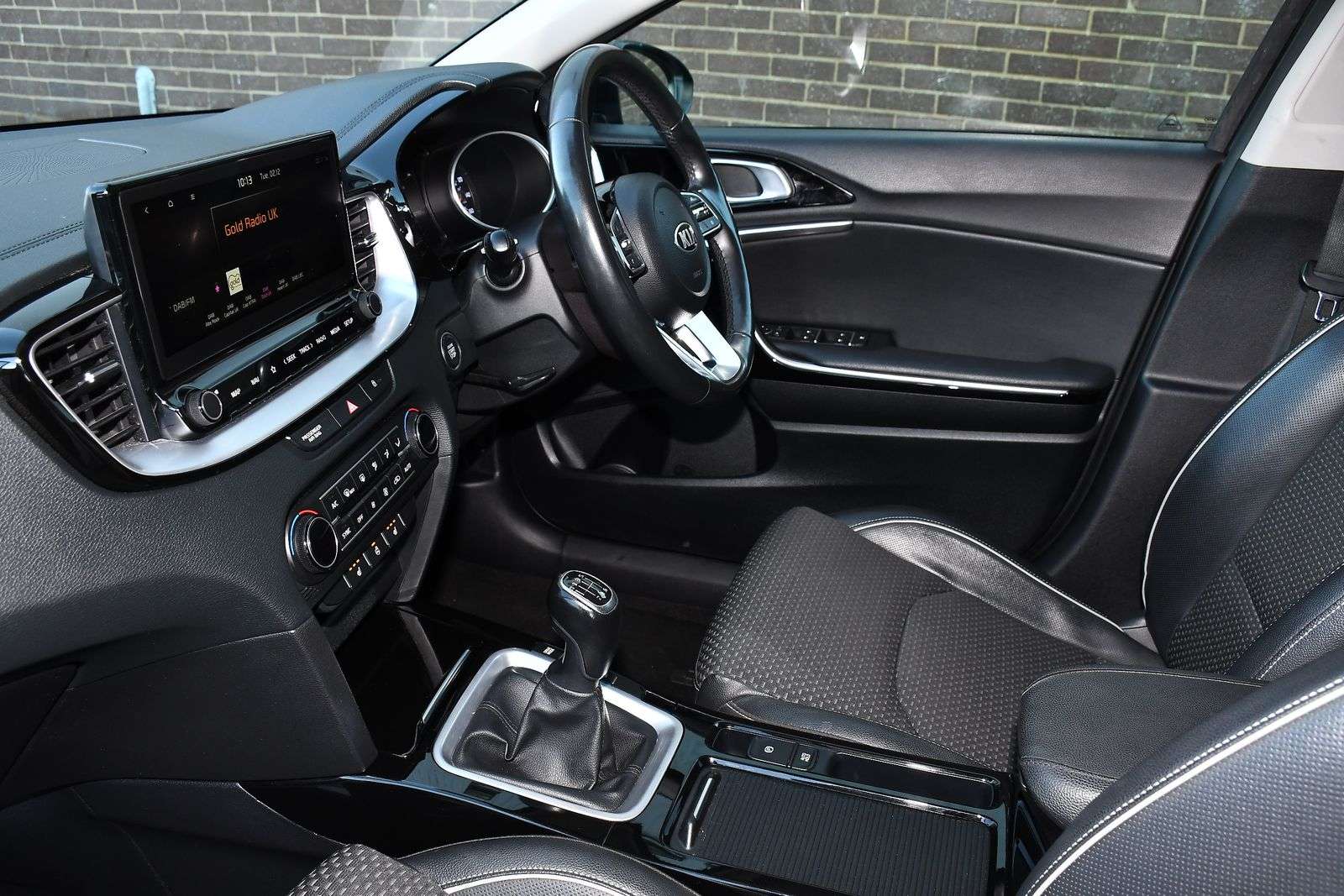 A 2021 KIA XCEED 1.6 CRDi MHEV 3 SUV 5dr Diesel Hybrid Manual Euro 6 (s/s) (134 bhp) A 2021 KIA XCEED 1.6 CRDi MHEV 3 SUV 5dr Diesel Hybrid Manual Euro 6 (s/s) (134 bhp)