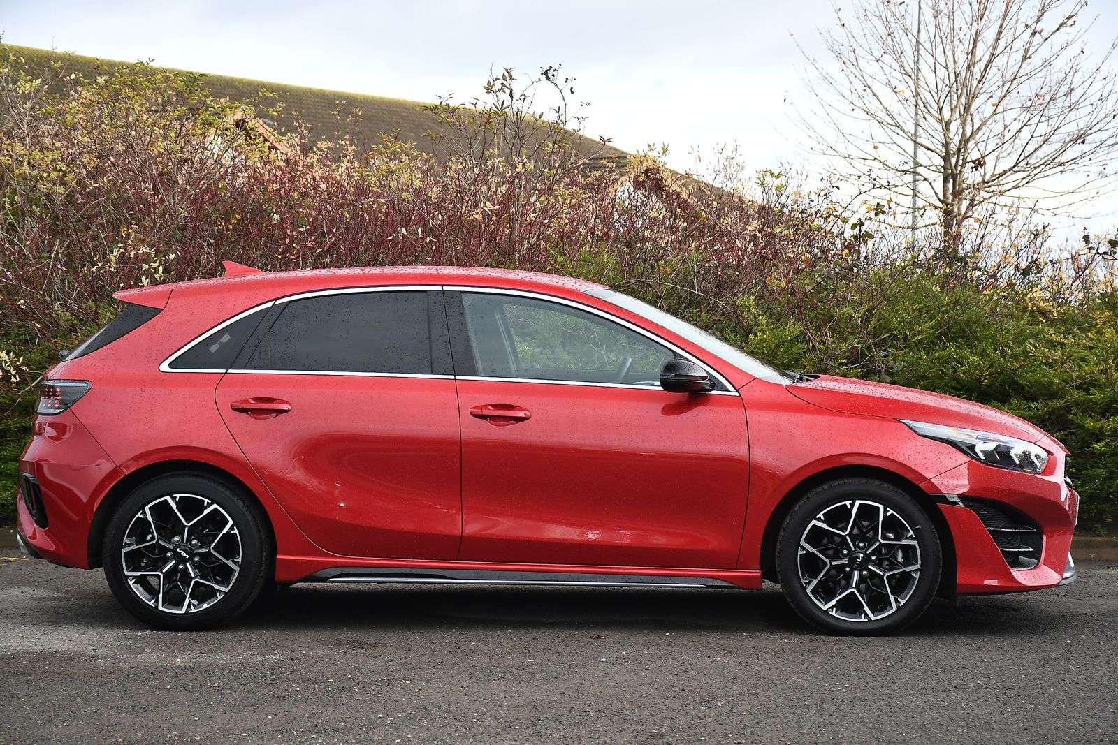 A 2025 KIA CEED 1.5 T-GDi GT-Line Hatchback 5dr Petrol Manual Euro 6 (s/s) (138 bhp) A 2025 KIA CEED 1.5 T-GDi GT-Line Hatchback 5dr Petrol Manual Euro 6 (s/s) (138 bhp)