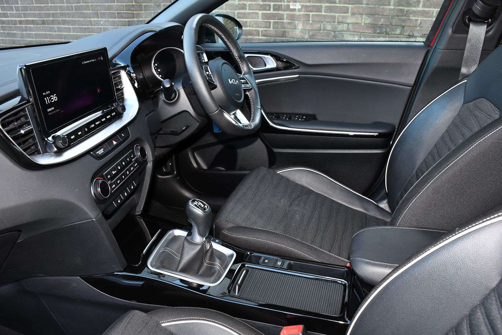 A 2025 KIA CEED 1.5 T-GDi GT-Line Hatchback 5dr Petrol Manual Euro 6 (s/s) (138 bhp) A 2025 KIA CEED 1.5 T-GDi GT-Line Hatchback 5dr Petrol Manual Euro 6 (s/s) (138 bhp)