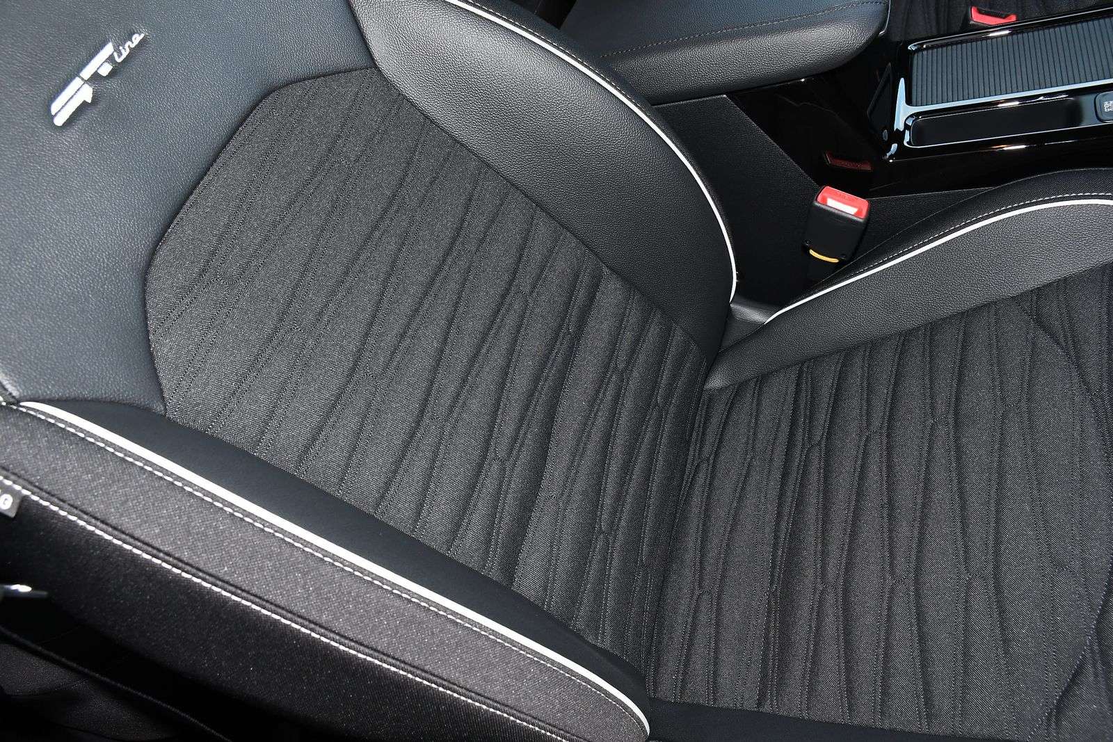 2025 KIA XCEED 2025 KIA XCEED