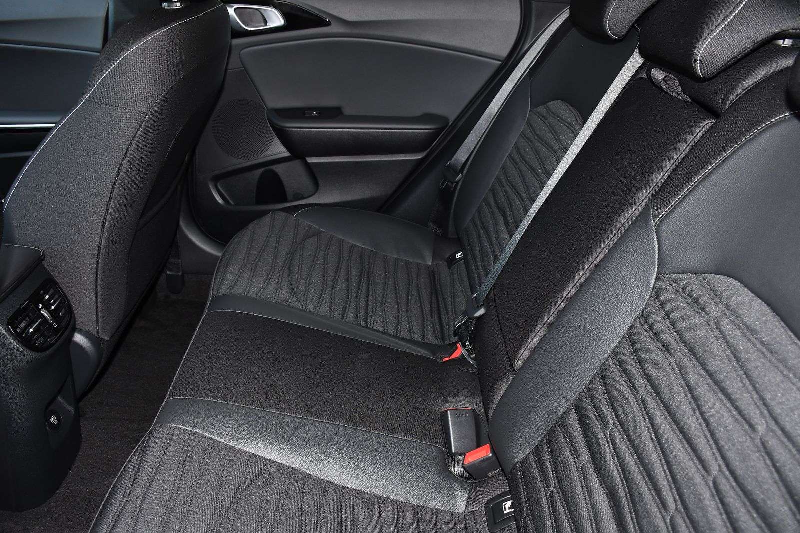 2025 KIA XCEED 2025 KIA XCEED