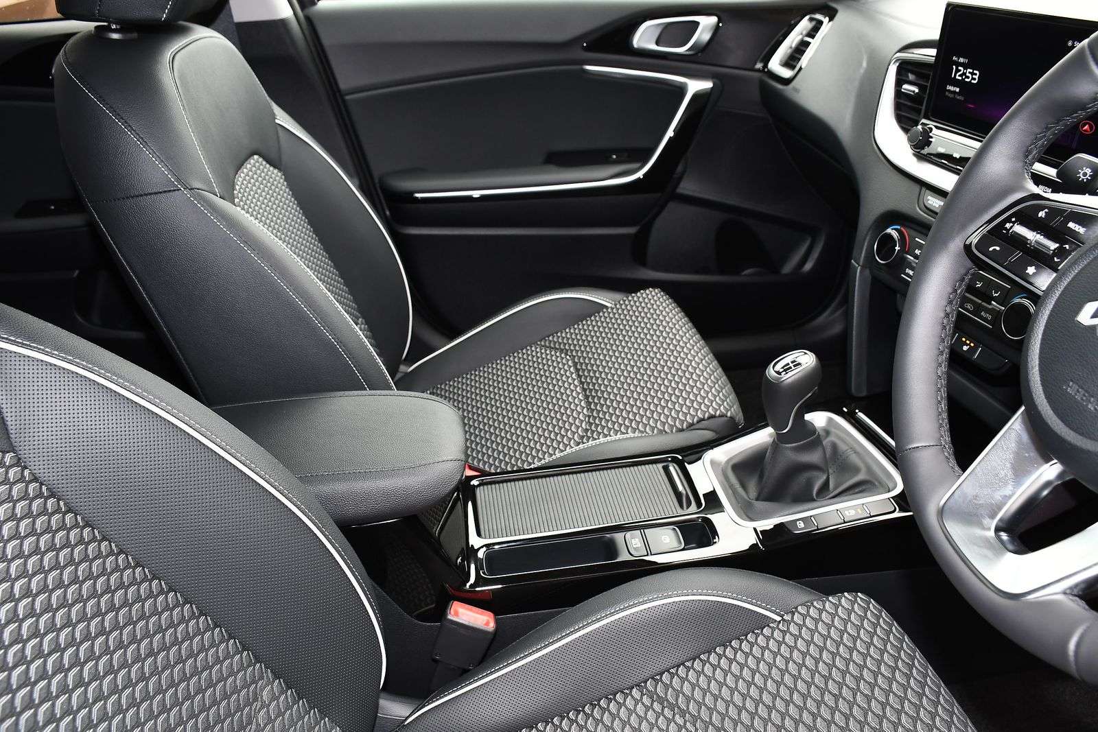 2025 KIA CEED 2025 KIA CEED