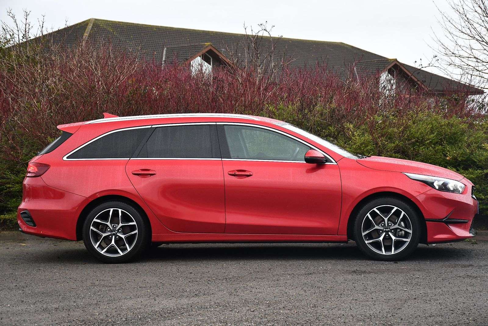 A 2024 KIA CEED 1.5 T-GDi 3 Sportswagon 5dr Petrol Manual Euro 6 (s/s) (138 bhp) A 2024 KIA CEED 1.5 T-GDi 3 Sportswagon 5dr Petrol Manual Euro 6 (s/s) (138 bhp)