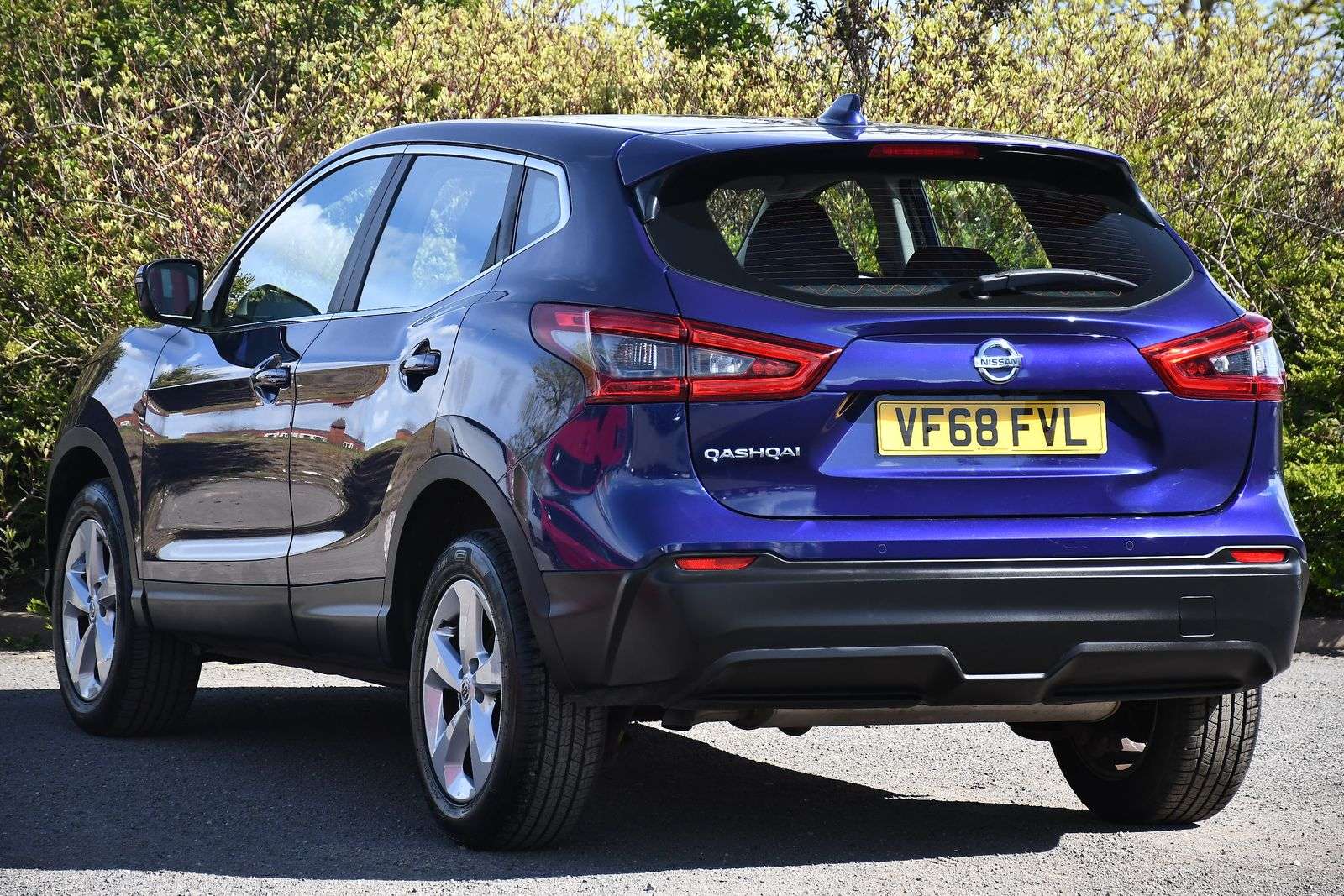 A 2019 NISSAN QASHQAI 1.3 DIG-T Acenta Premium SUV 5dr Petrol Manual Euro 6 (s/s) (140 ps) A 2019 NISSAN QASHQAI 1.3 DIG-T Acenta Premium SUV 5dr Petrol Manual Euro 6 (s/s) (140 ps)