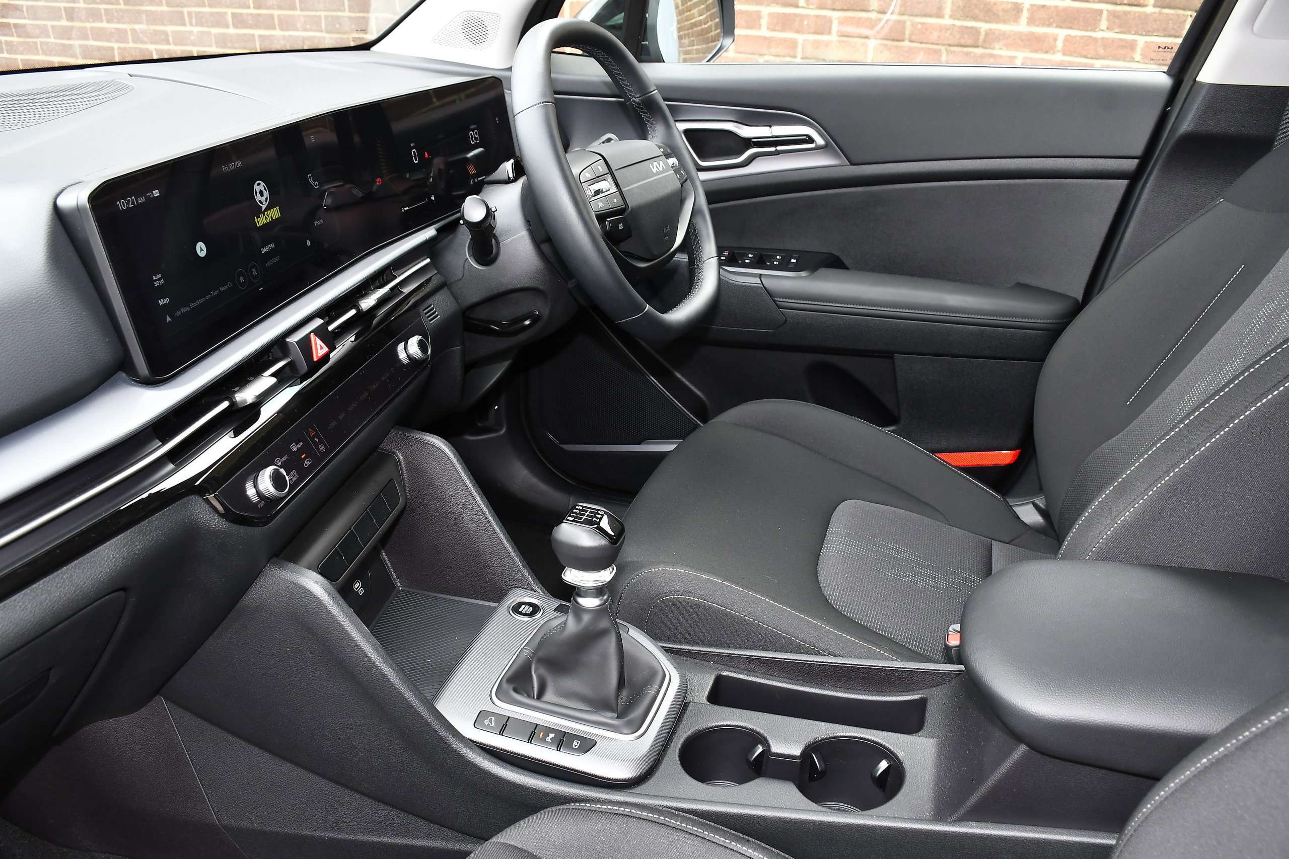 A 2026 KIA SPORTAGE 1.6 T-GDi Pure SUV 5dr Petrol Manual Euro 6 (s/s) (147 bhp) A 2026 KIA SPORTAGE 1.6 T-GDi Pure SUV 5dr Petrol Manual Euro 6 (s/s) (147 bhp)