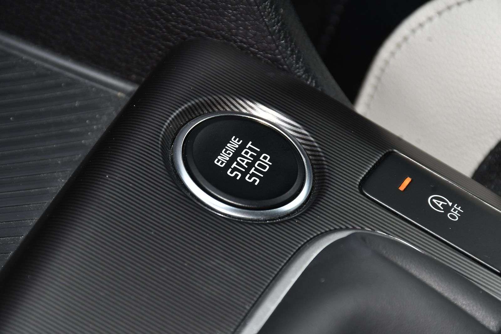 2025 KIA SPORTAGE 2025 KIA SPORTAGE